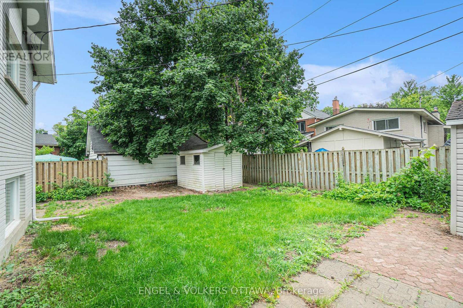 886 Ivanhoe Avenue, Ottawa, Ontario  K2B 5S5 - Photo 28 - X12211460