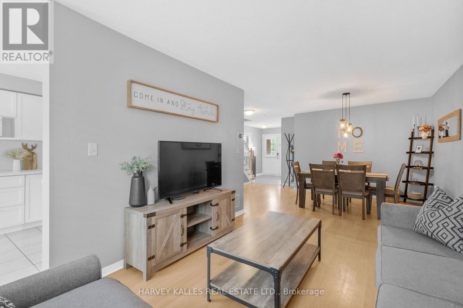 1 Hirst Avenue, Georgina (Keswick South), Ontario  L4P 4E6 - Photo 12 - N12210697
