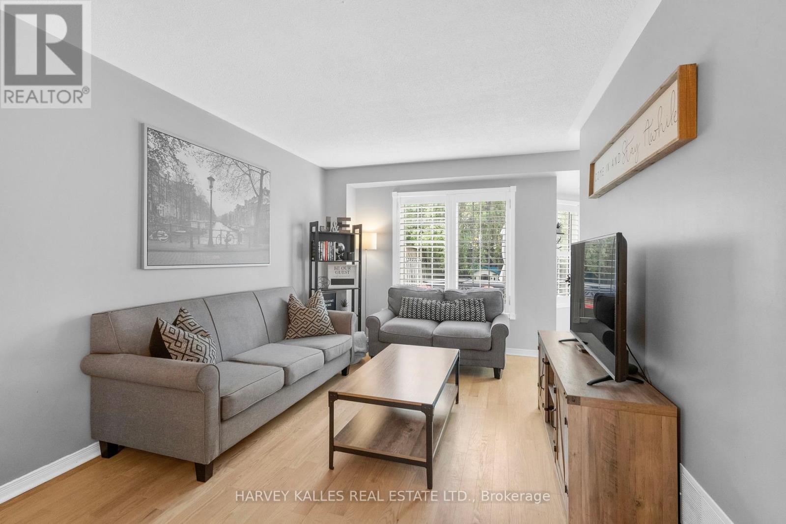 1 Hirst Avenue, Georgina (Keswick South), Ontario  L4P 4E6 - Photo 10 - N12210697