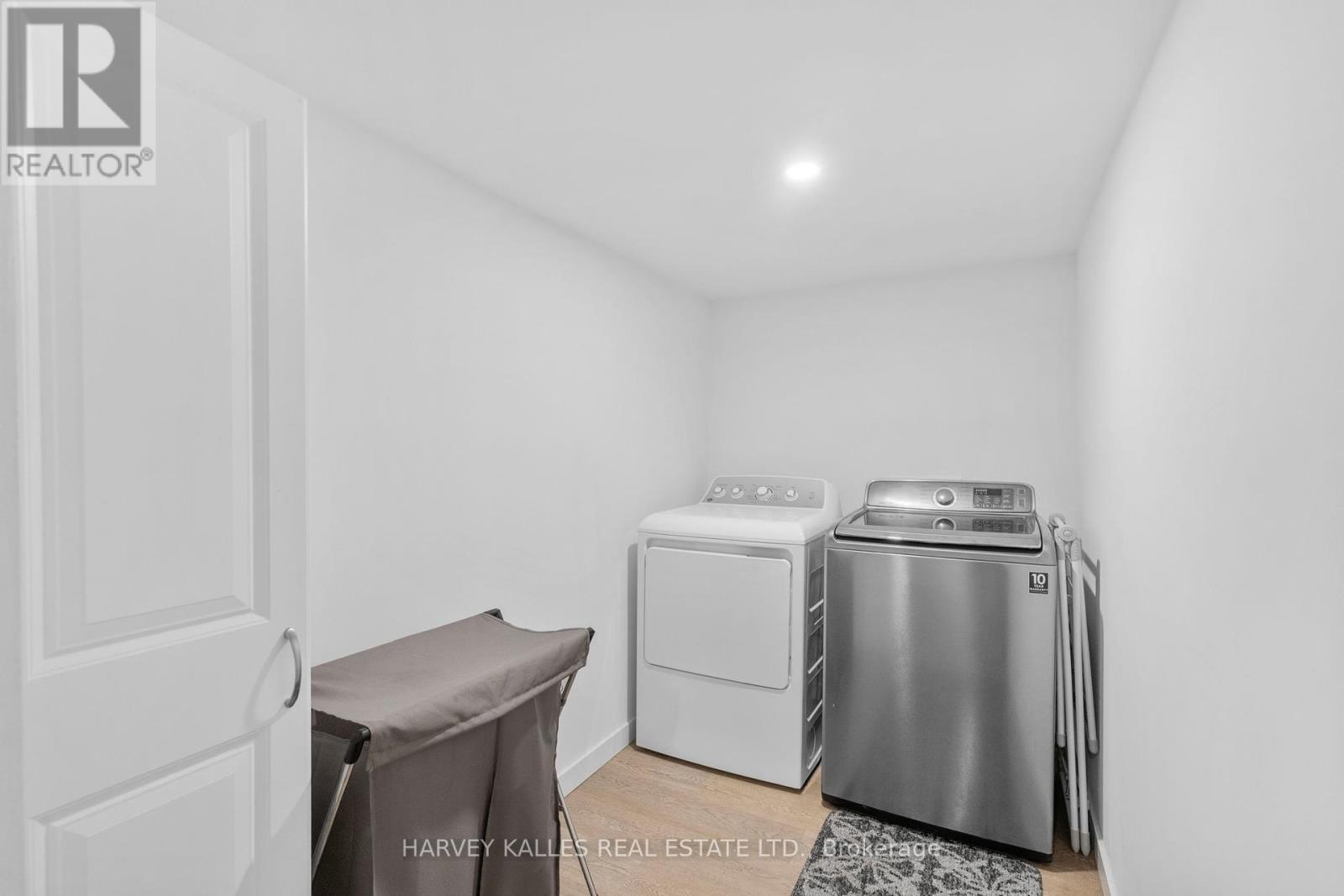 1 Hirst Avenue, Georgina (Keswick South), Ontario  L4P 4E6 - Photo 39 - N12210697