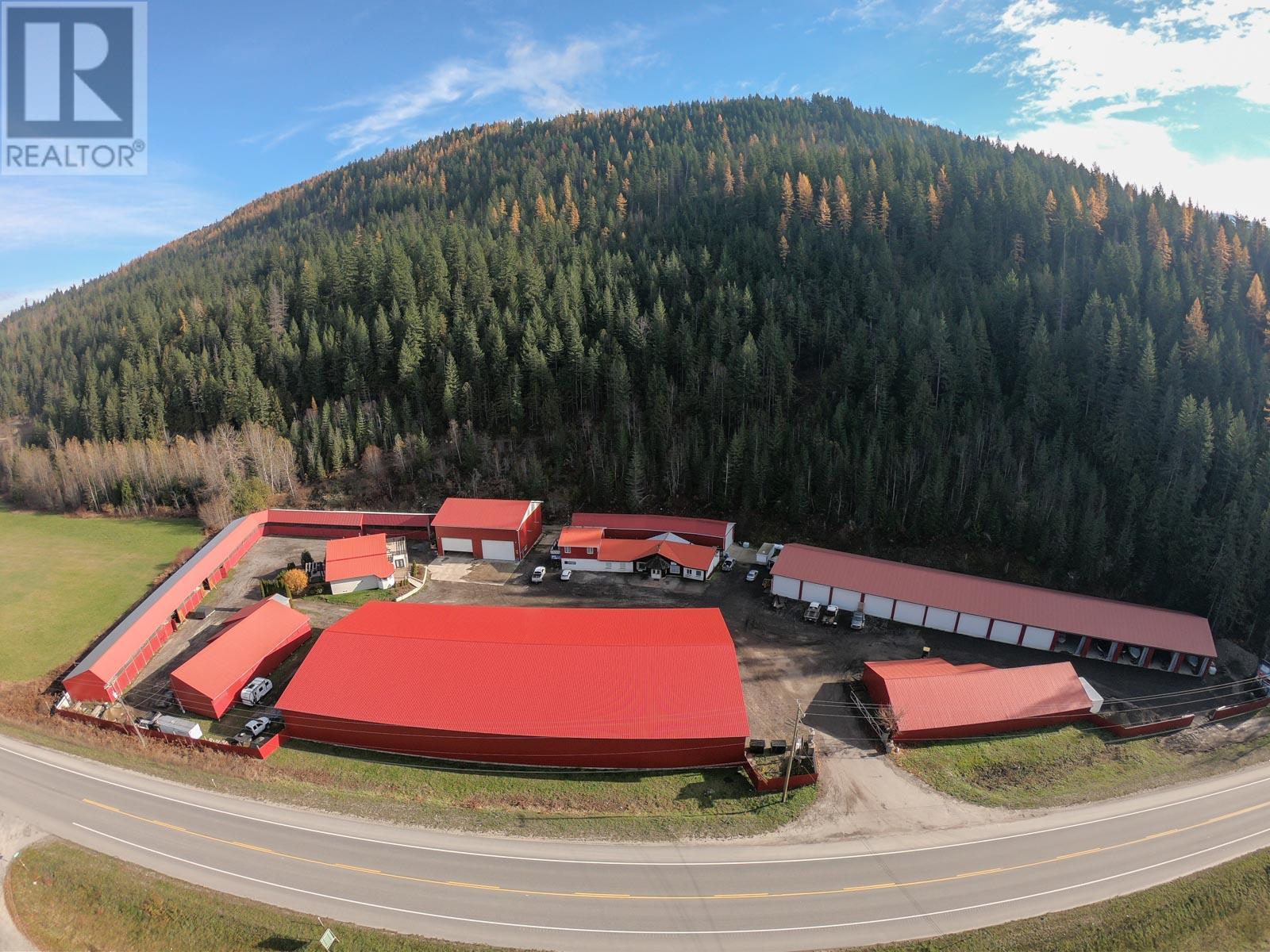 2054 Trans Canada Highway, Sicamous, British Columbia
