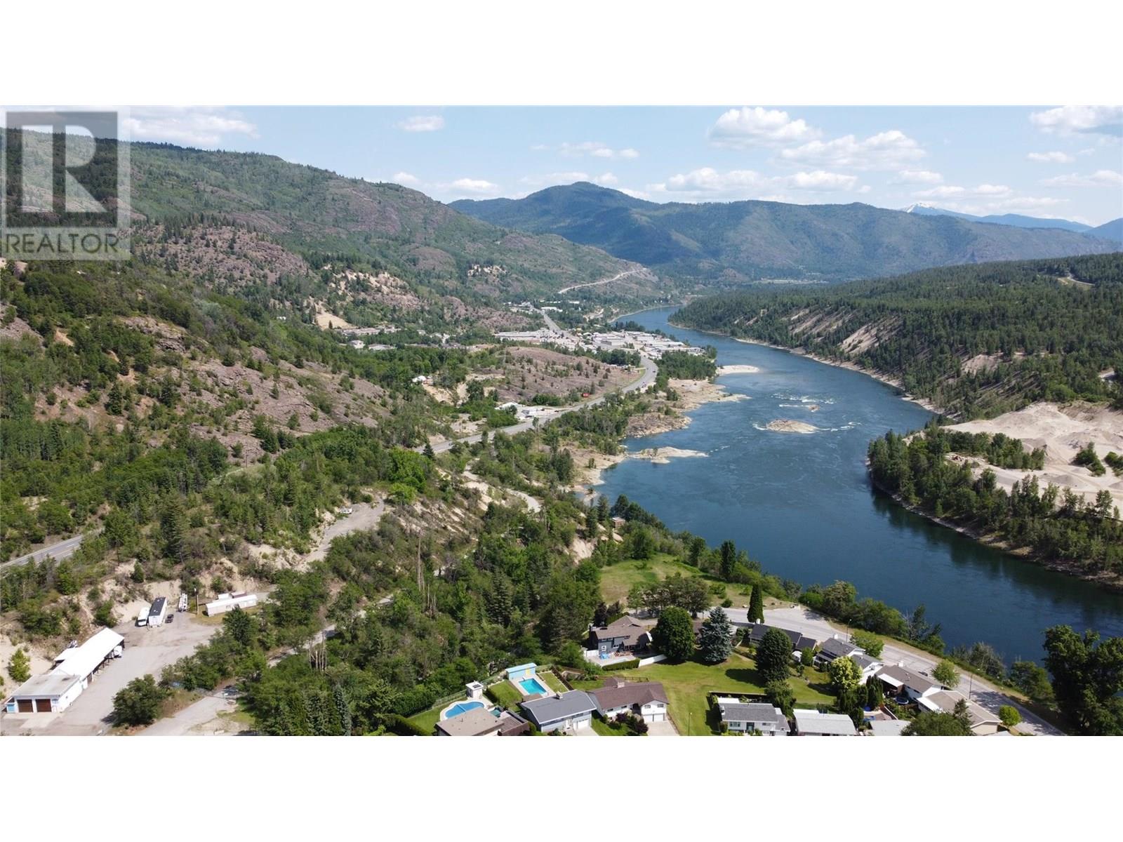 3900 Woodland Drive, Trail, British Columbia  V1R 2V8 - Photo 49 - 10351505