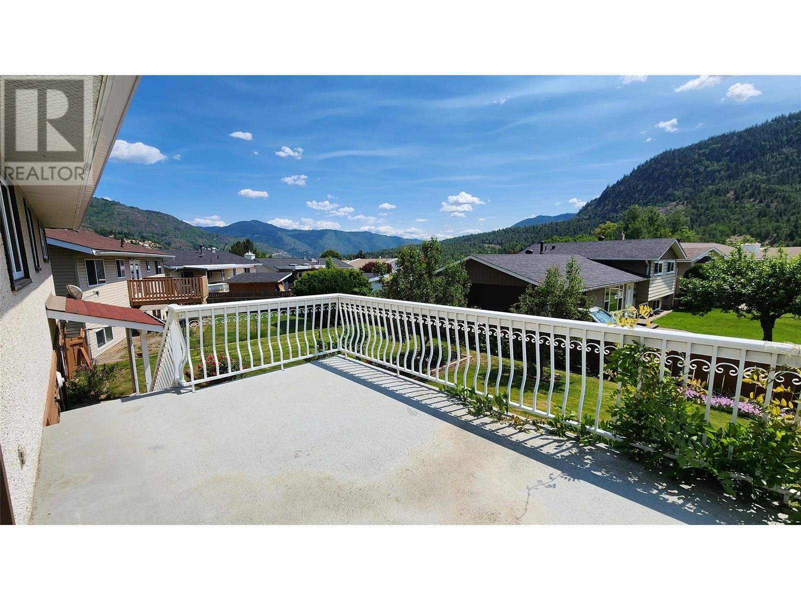 3900 Woodland Drive, Trail, British Columbia  V1R 2V8 - Photo 18 - 10351505