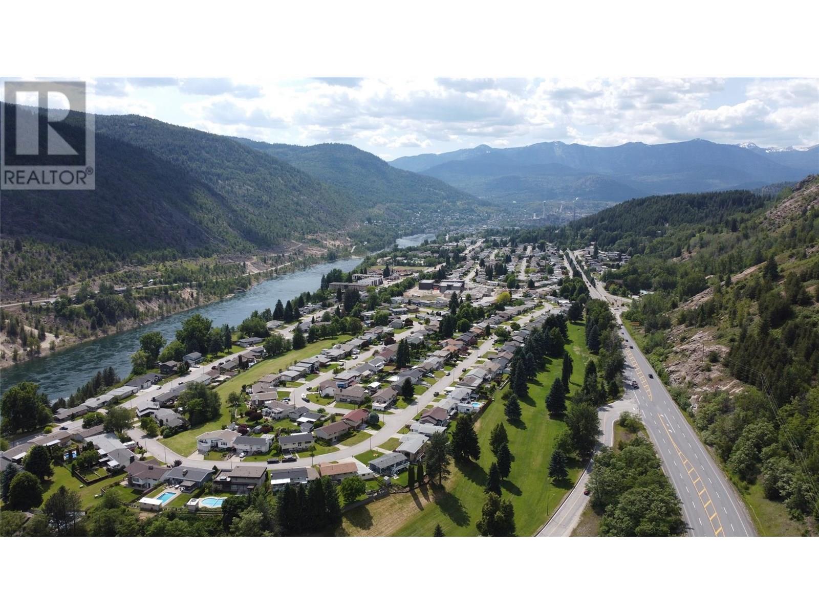 3900 Woodland Drive, Trail, British Columbia  V1R 2V8 - Photo 48 - 10351505
