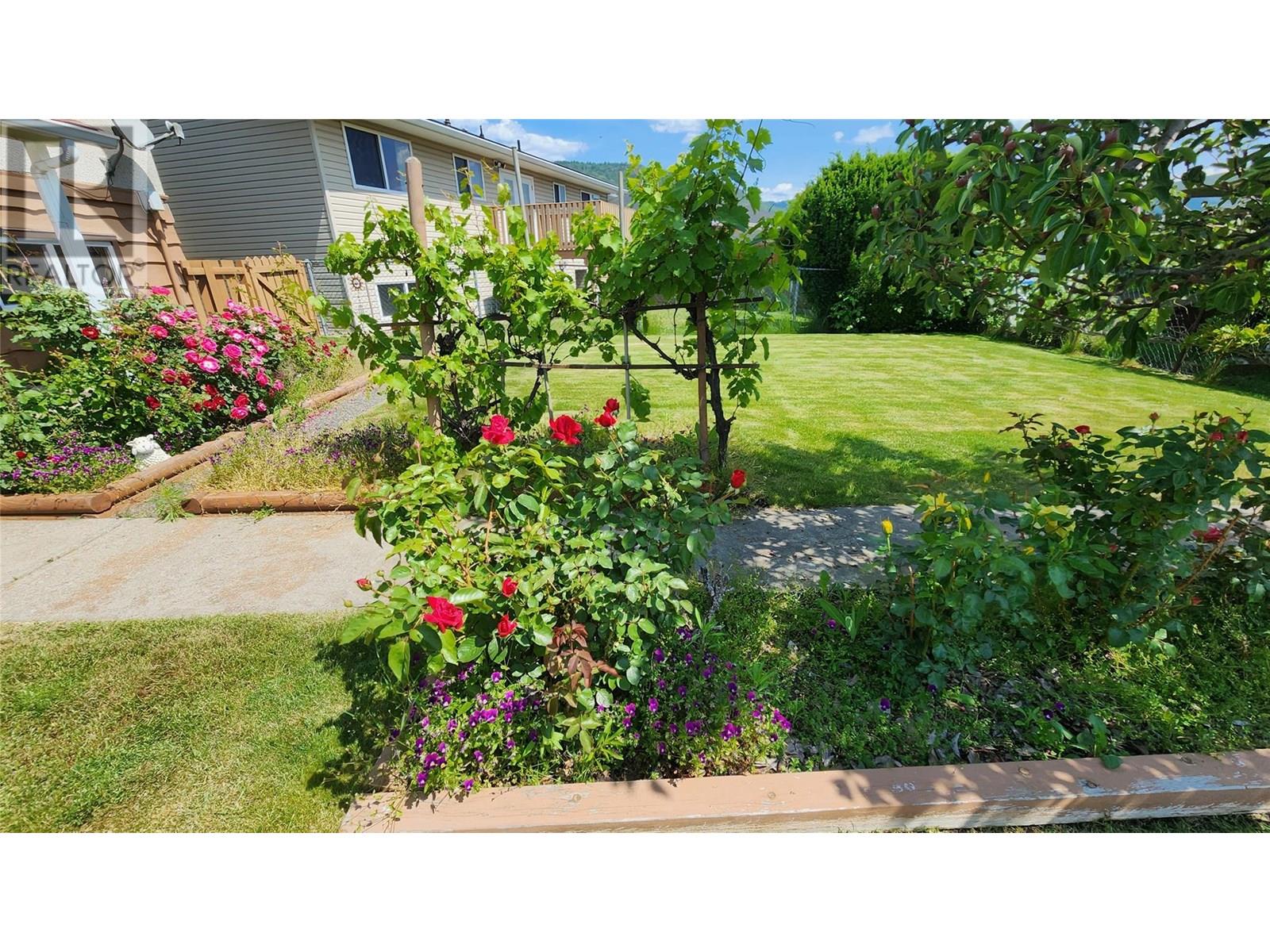 3900 Woodland Drive, Trail, British Columbia  V1R 2V8 - Photo 39 - 10351505