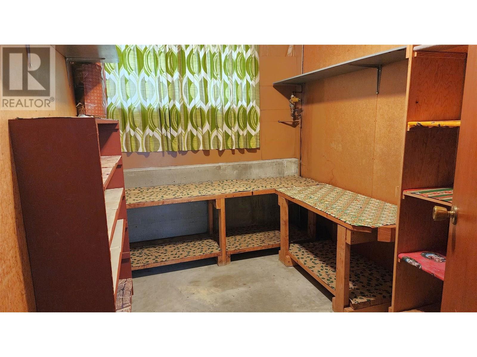 3900 Woodland Drive, Trail, British Columbia  V1R 2V8 - Photo 25 - 10351505