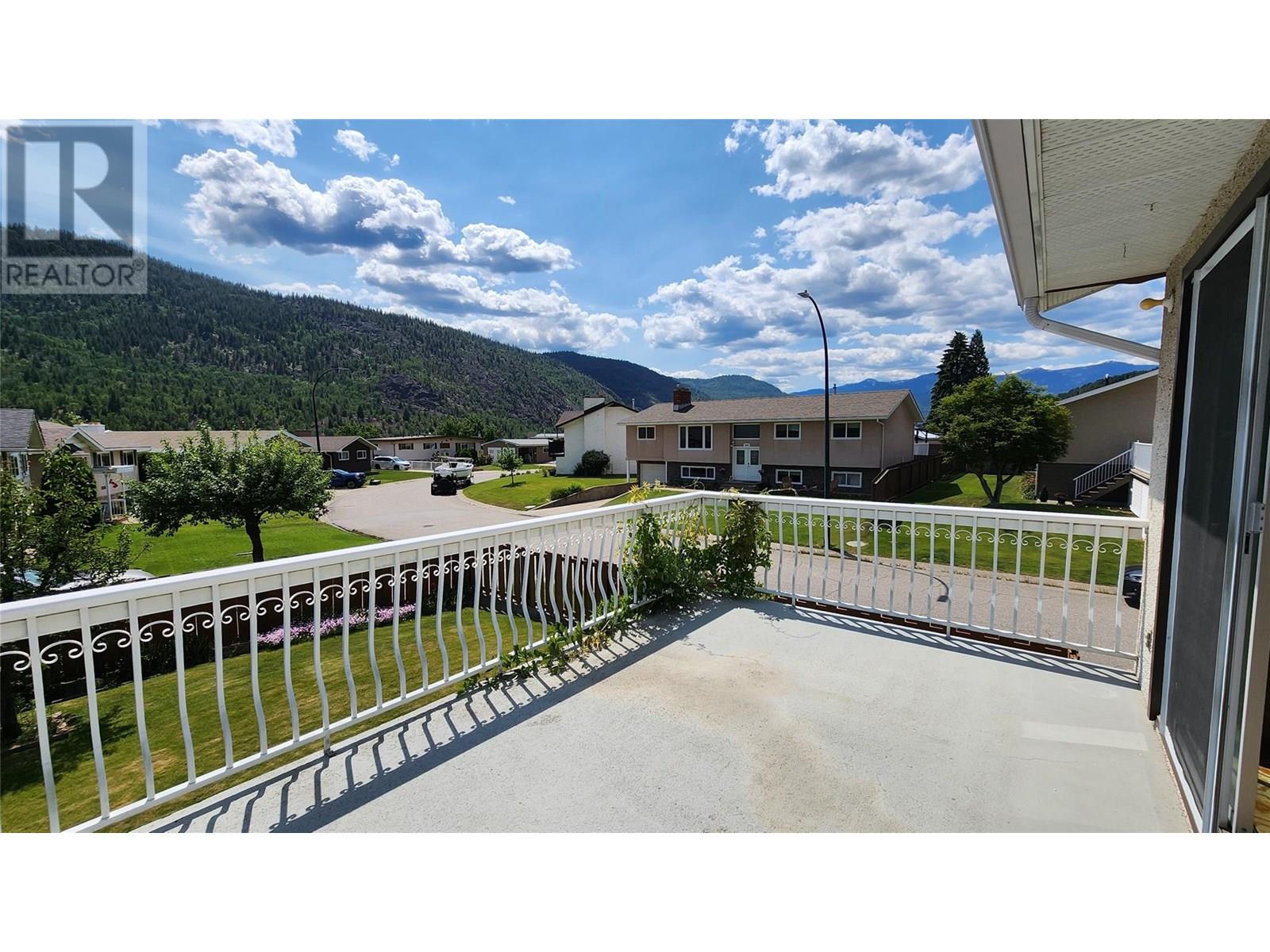 3900 Woodland Drive, Trail, British Columbia  V1R 2V8 - Photo 19 - 10351505