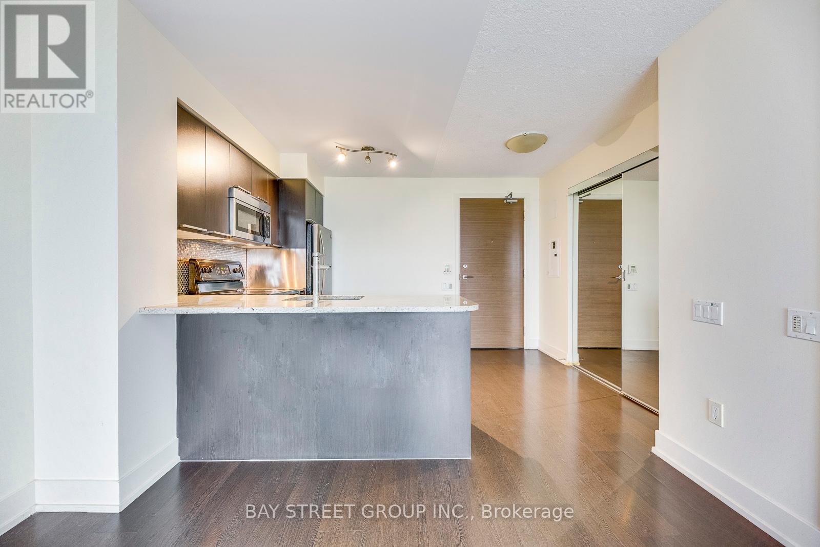 1007 - 23 Sheppard Avenue E, Toronto (Willowdale East), Ontario  M2N 0C8 - Photo 10 - C12211458