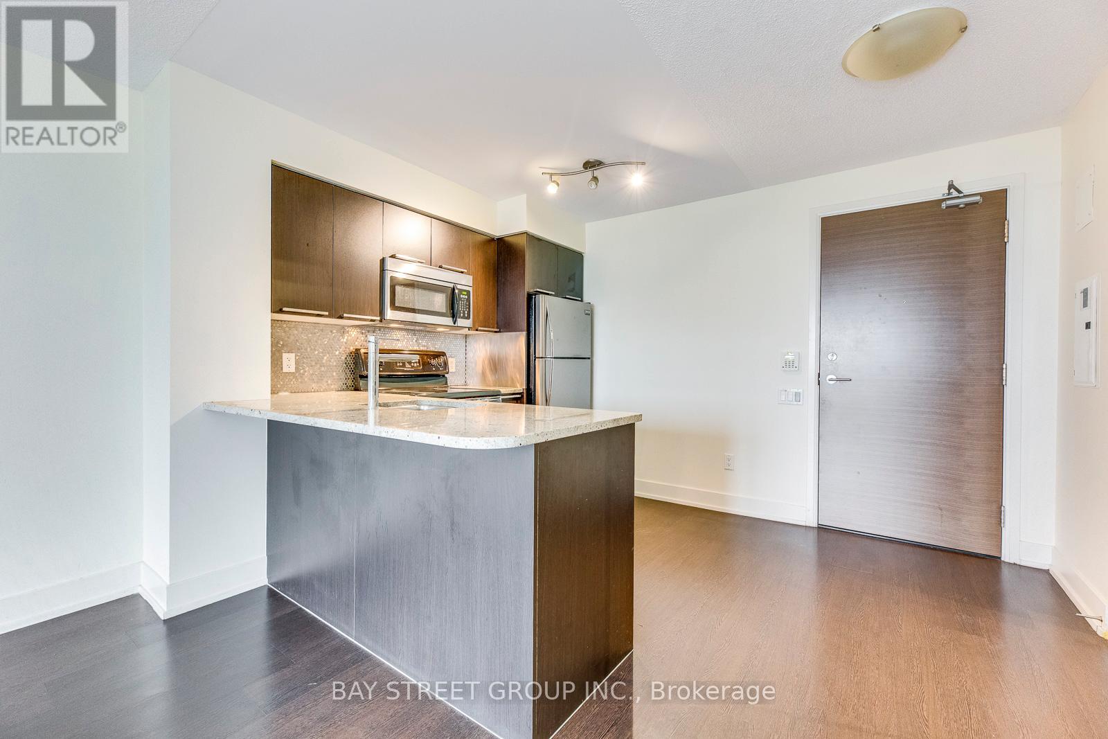 1007 - 23 Sheppard Avenue E, Toronto (Willowdale East), Ontario  M2N 0C8 - Photo 11 - C12211458