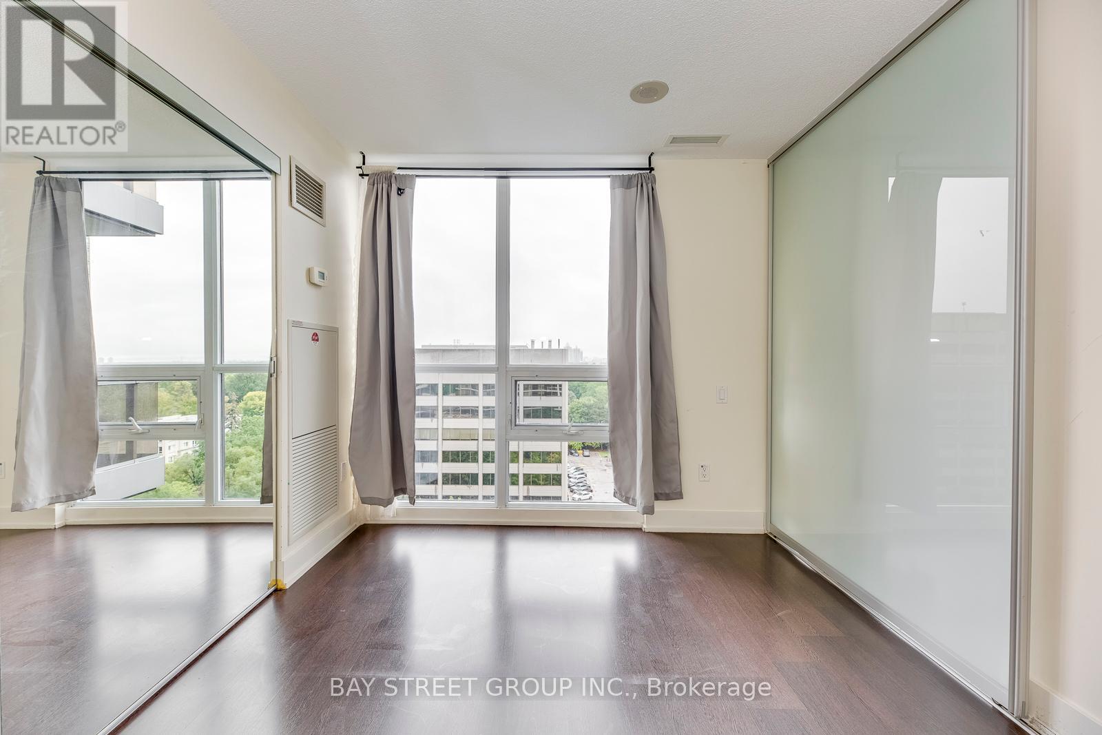 1007 - 23 Sheppard Avenue E, Toronto (Willowdale East), Ontario  M2N 0C8 - Photo 17 - C12211458