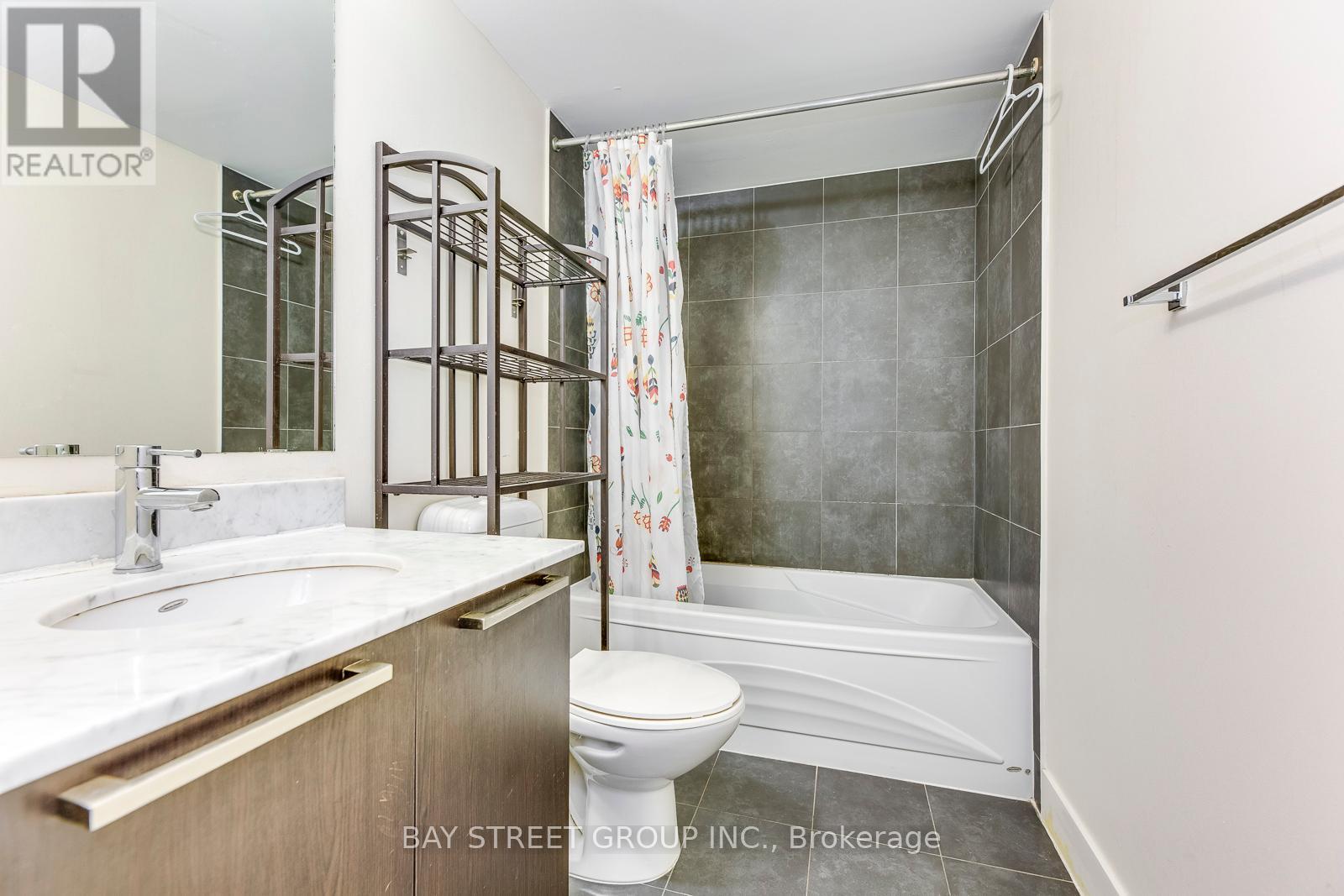 1007 - 23 Sheppard Avenue E, Toronto (Willowdale East), Ontario  M2N 0C8 - Photo 19 - C12211458