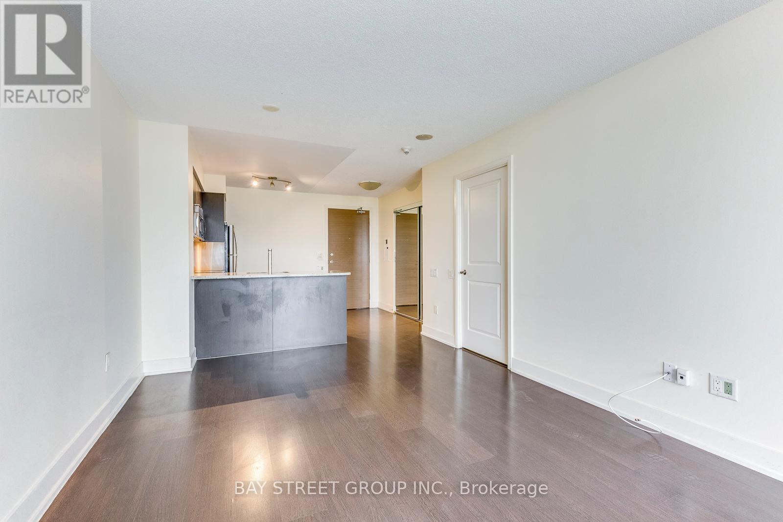 1007 - 23 Sheppard Avenue E, Toronto (Willowdale East), Ontario  M2N 0C8 - Photo 9 - C12211458