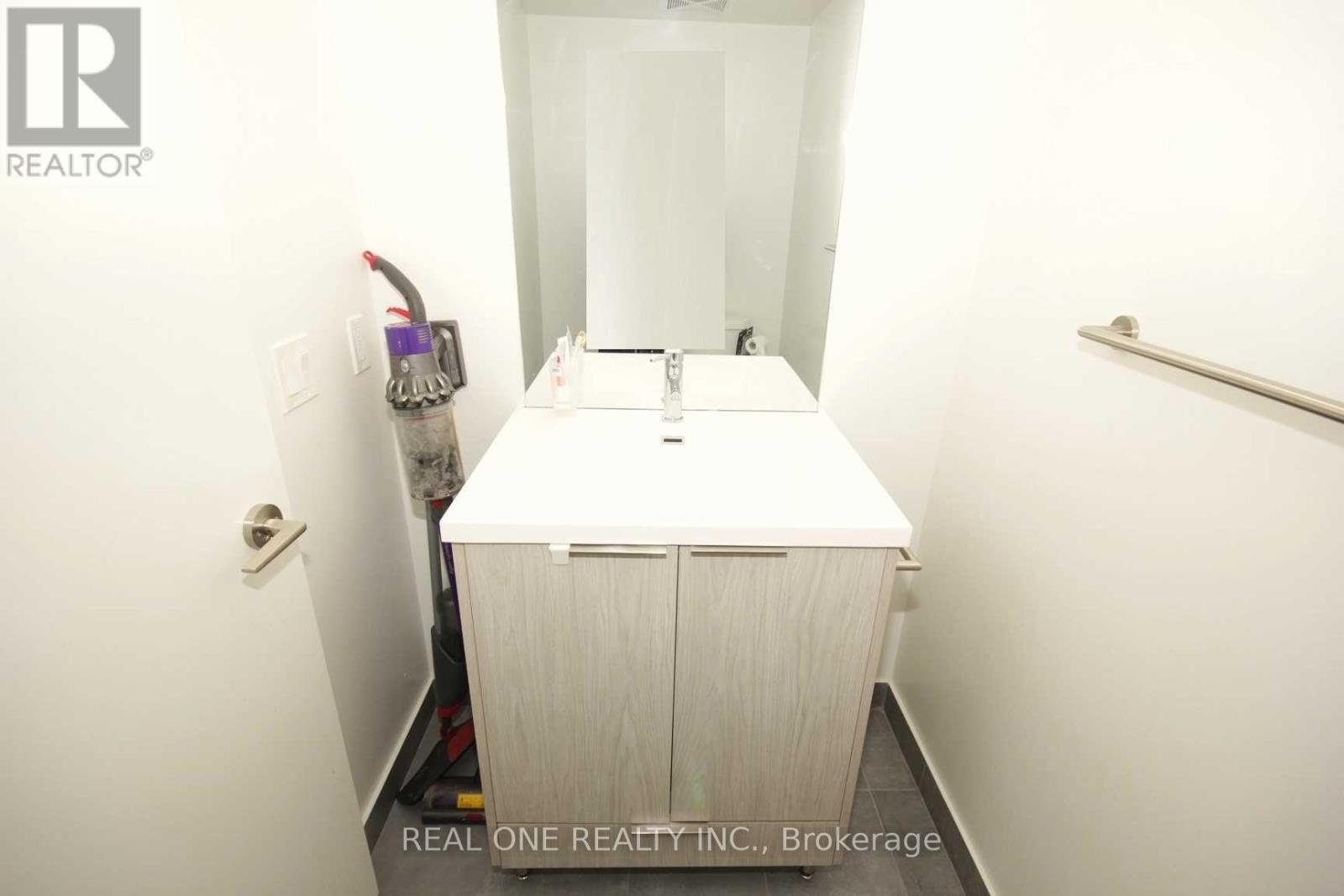 216 - 60 Shuter Street, Toronto, Ontario  M5B 1A8 - Photo 8 - C12211463
