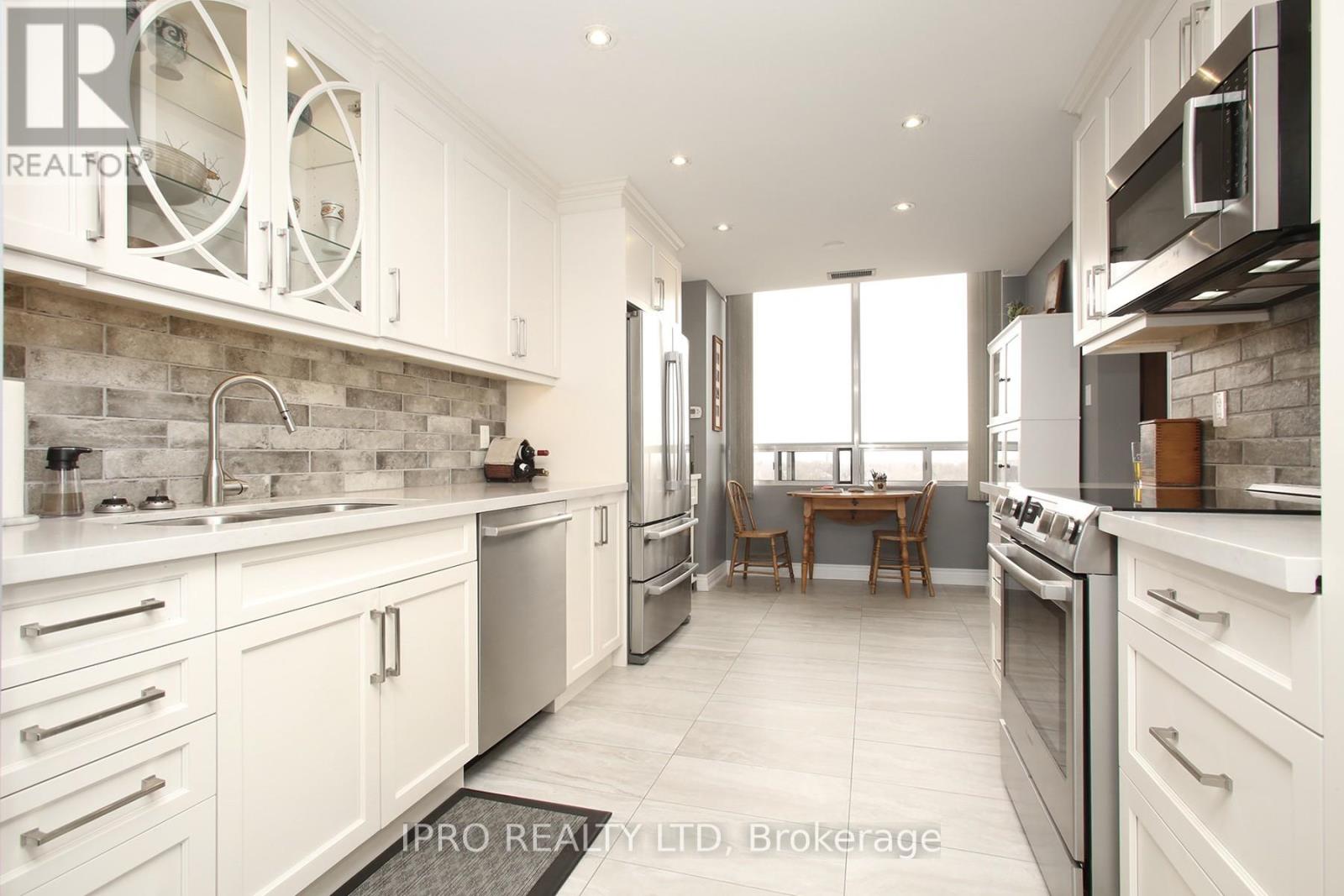 1203 - 310 Mill Street, Brampton, Ontario  L6Y 3B1 - Photo 4 - W12207345