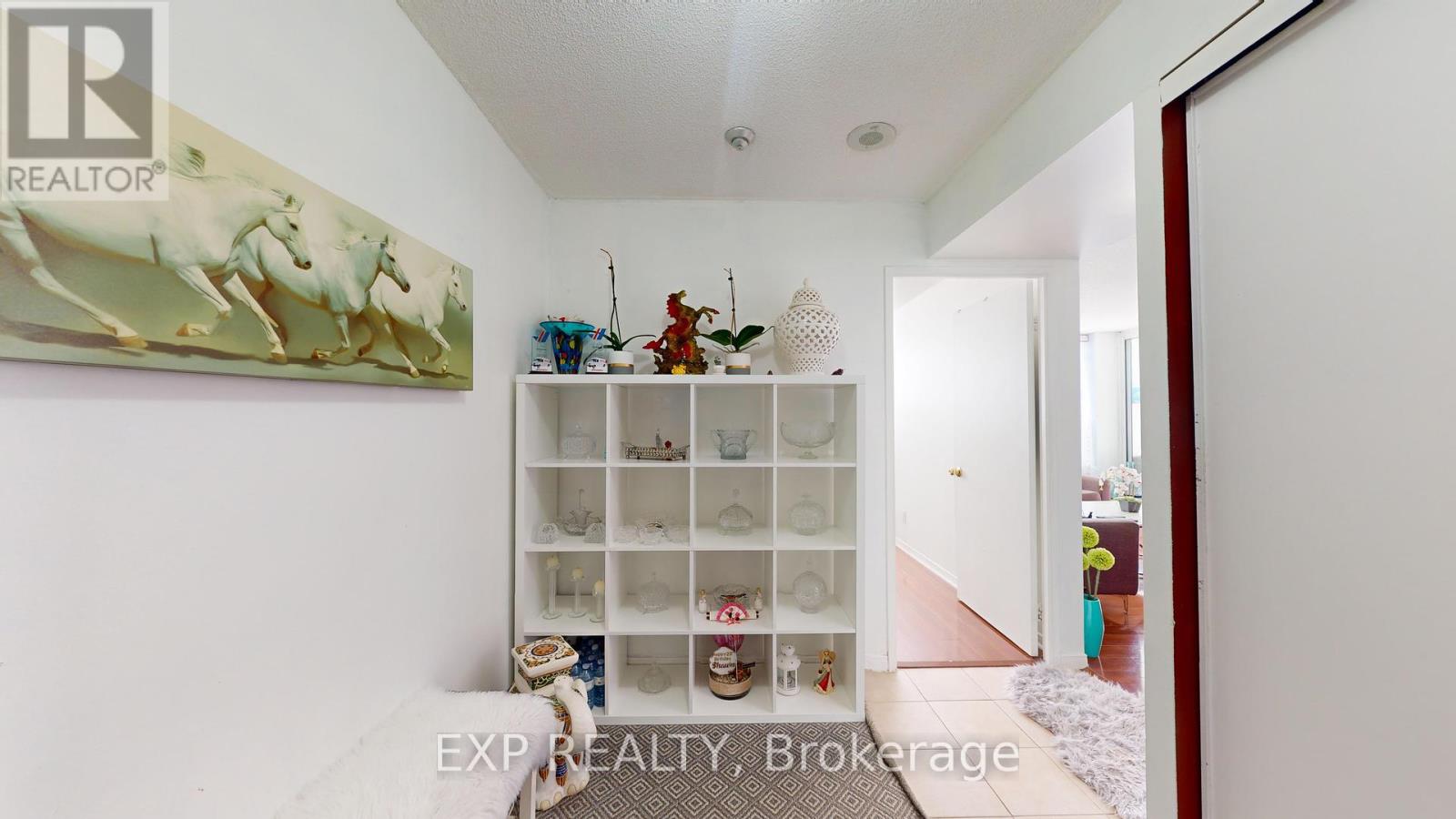 712 - 330 Mccowan Road, Toronto (Eglinton East), Ontario  M1J 3N3 - Photo 9 - E12211471