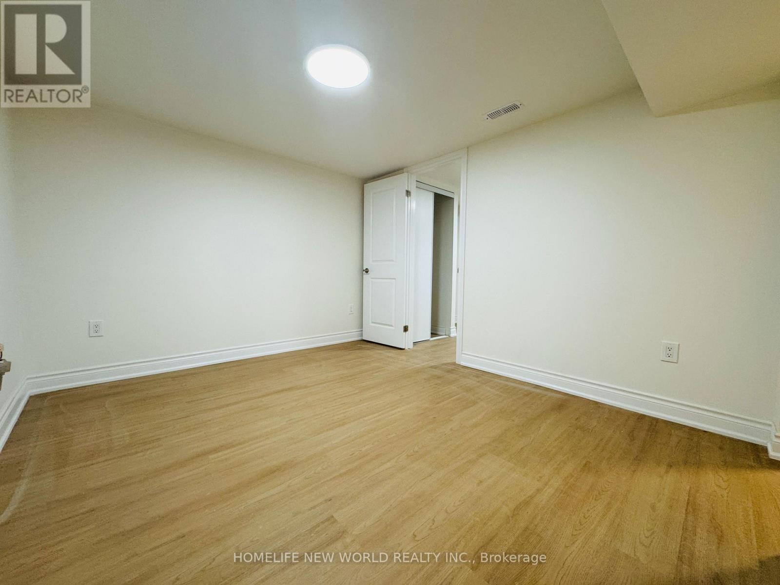 148 - 270 Timberbank Boulevard, Toronto (L'amoreaux), Ontario  M1W 2M1 - Photo 2 - E12211478