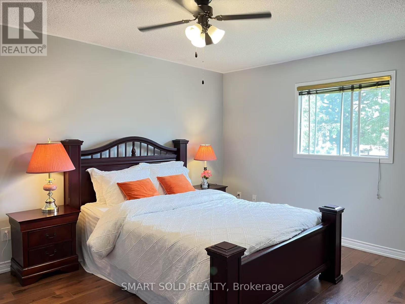 148 Castlehill Road, Vaughan (Maple), Ontario  L6A 1N7 - Photo 11 - N12211473