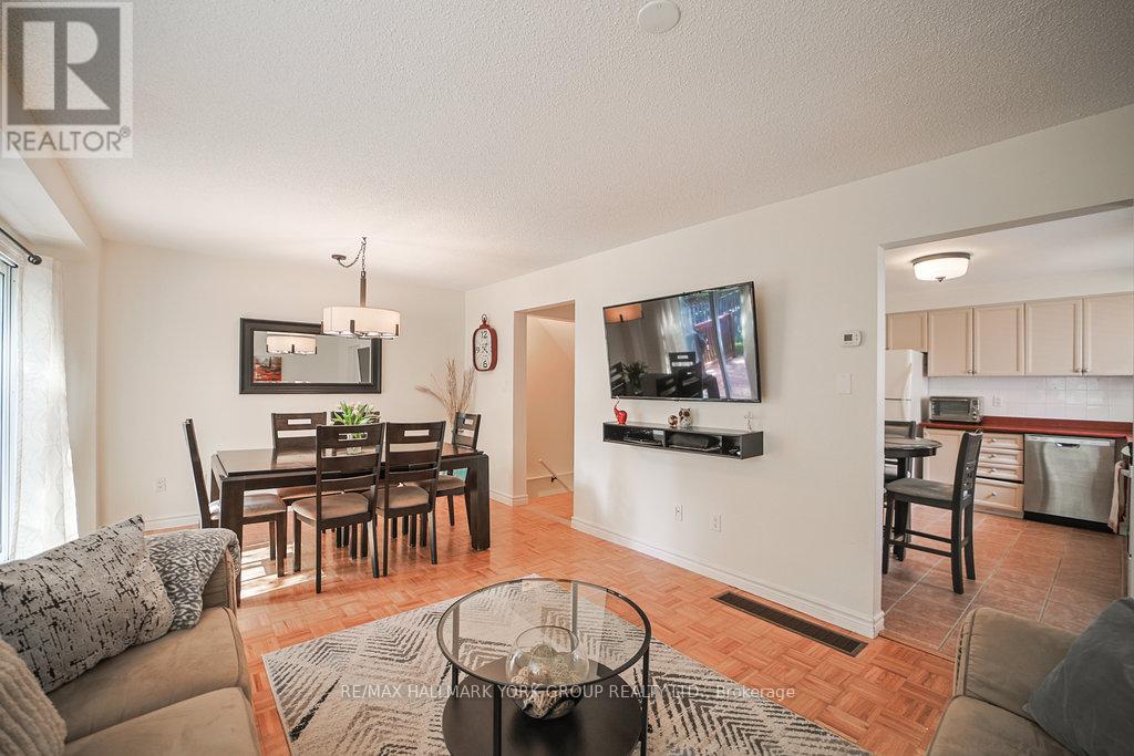 63 Crawford Rose Drive, Aurora (Aurora Heights), Ontario  L4G 4R5 - Photo 17 - N12211483