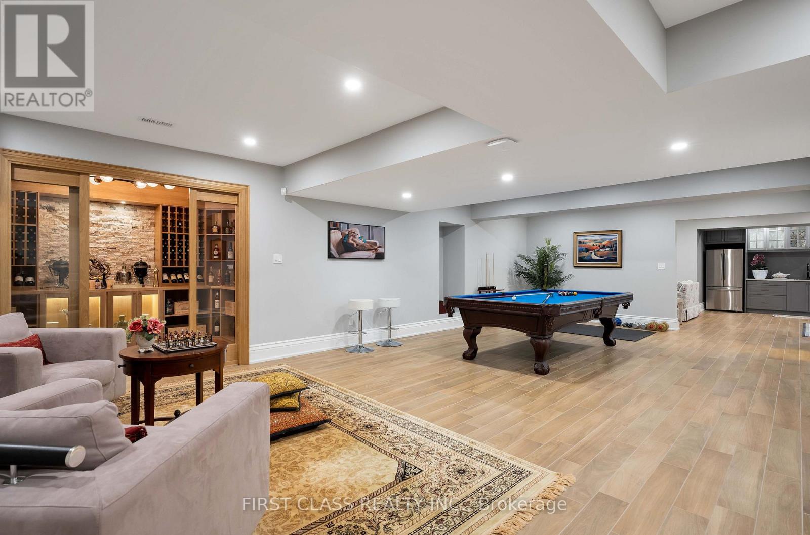 2 Vanvalley Drive, Whitchurch-Stouffville, Ontario  L0H 1G0 - Photo 33 - N12211486