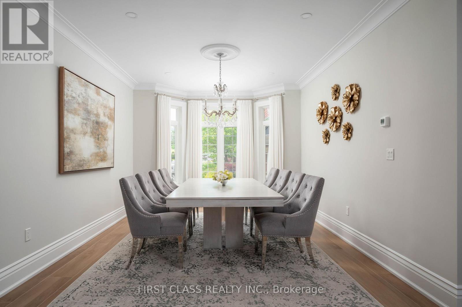 2 Vanvalley Drive, Whitchurch-Stouffville, Ontario  L0H 1G0 - Photo 5 - N12211486