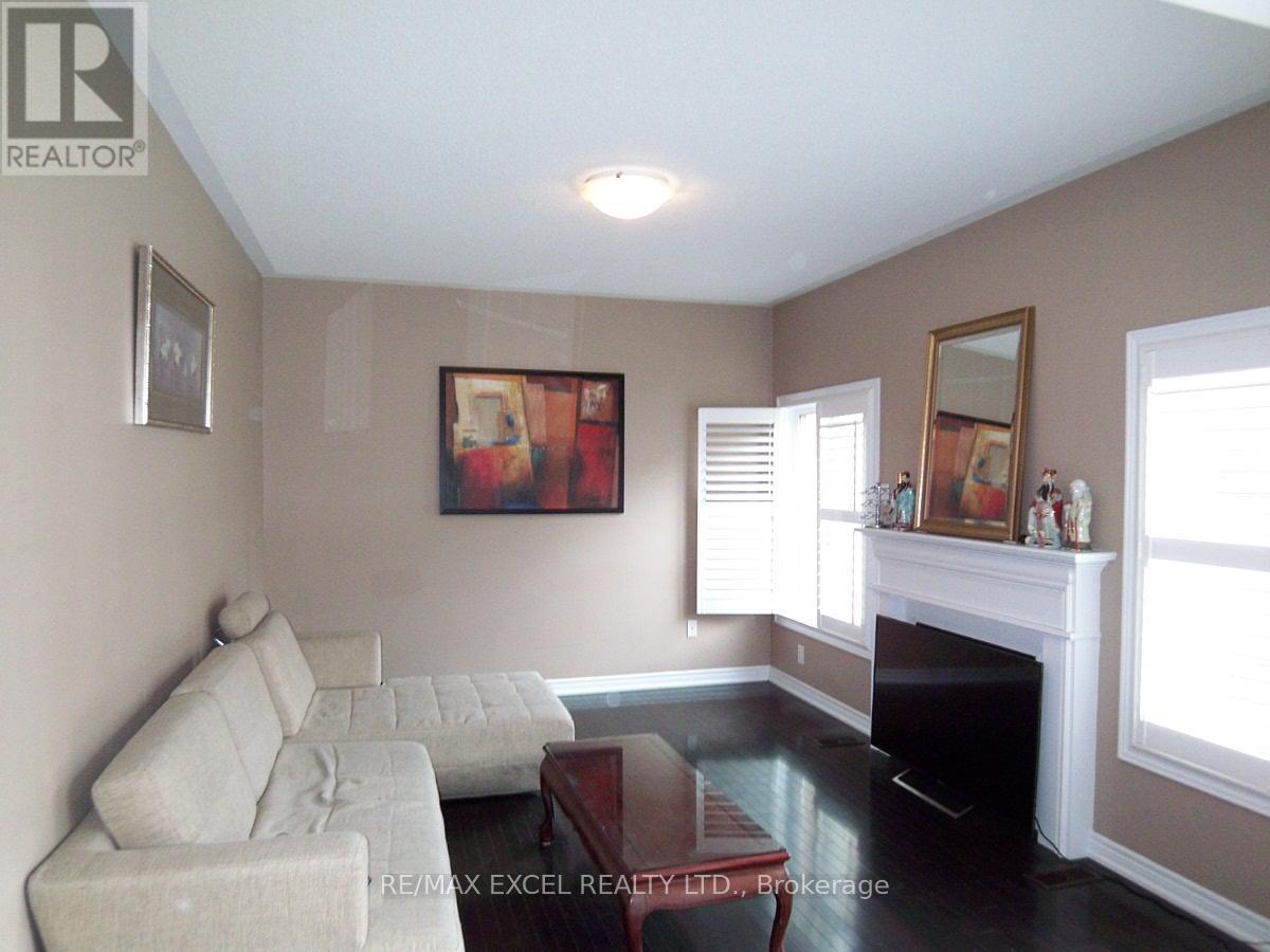 413 Williamson Road, Markham (Greensborough), Ontario  L6E 0K4 - Photo 2 - N12211489