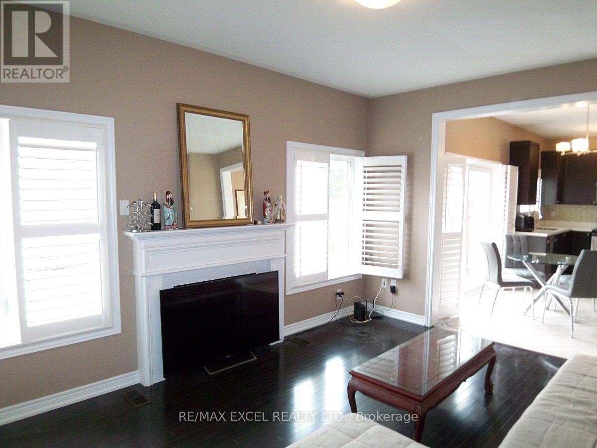 413 Williamson Road, Markham (Greensborough), Ontario  L6E 0K4 - Photo 3 - N12211489