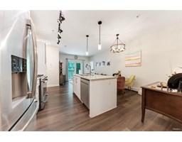 402 11077 RAVINE ROAD