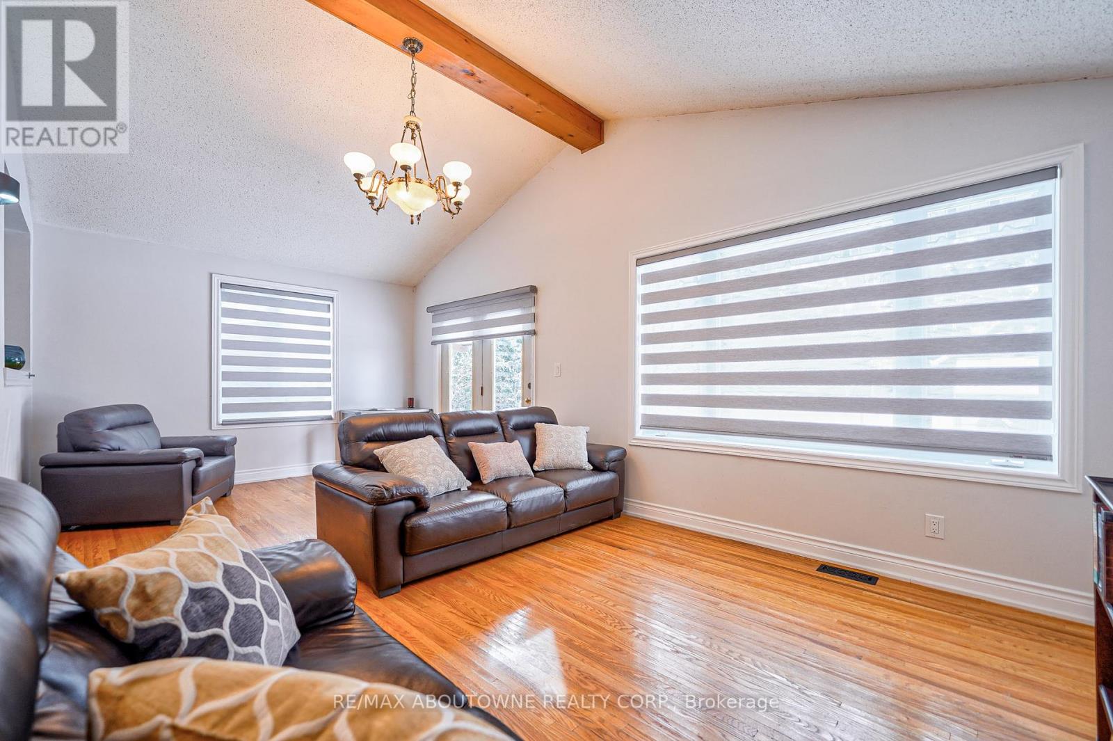 428 Henderson Road, Burlington (Shoreacres), Ontario  L7L 2P8 - Photo 16 - W12211455
