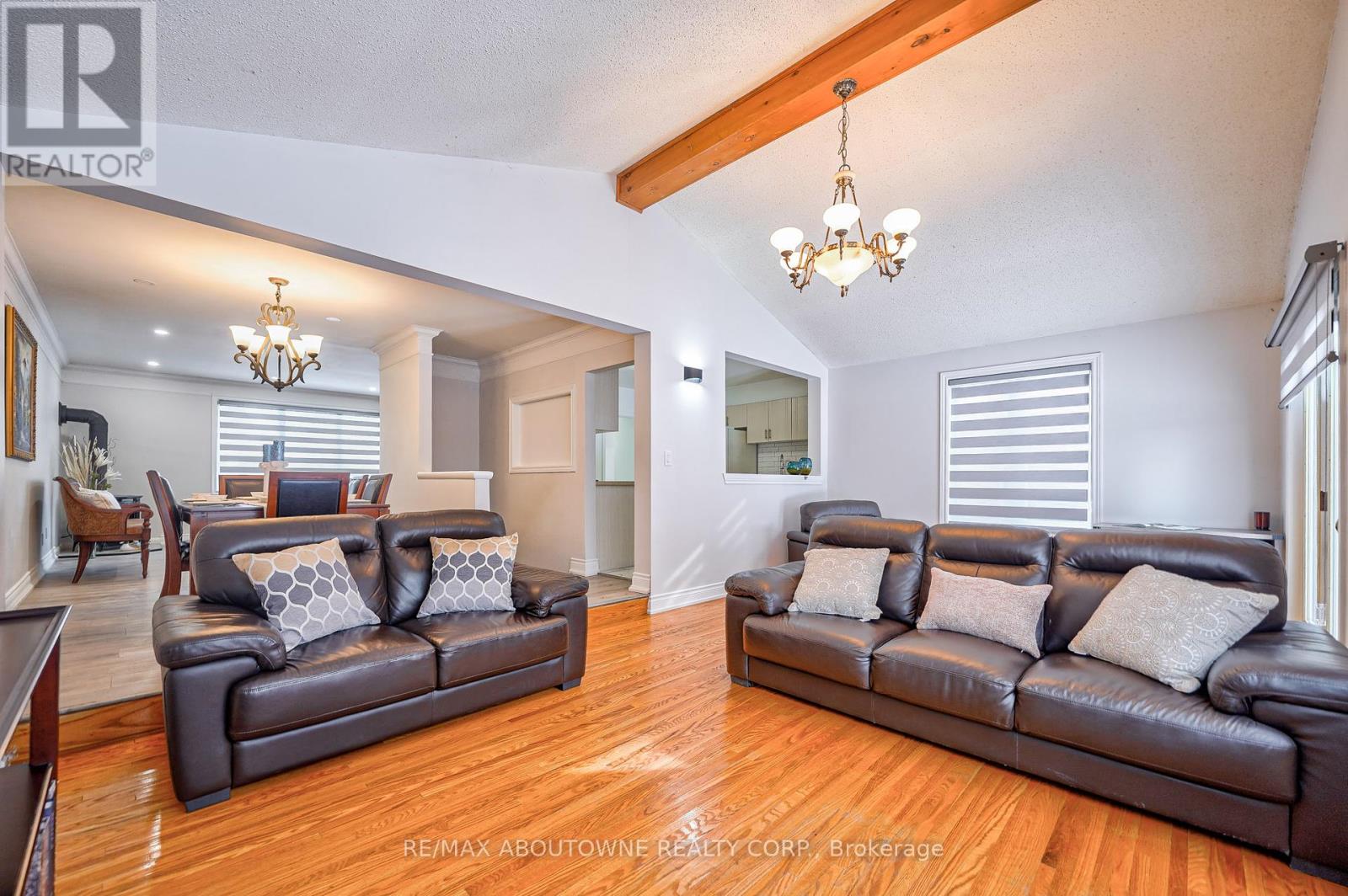 428 Henderson Road, Burlington (Shoreacres), Ontario  L7L 2P8 - Photo 17 - W12211455