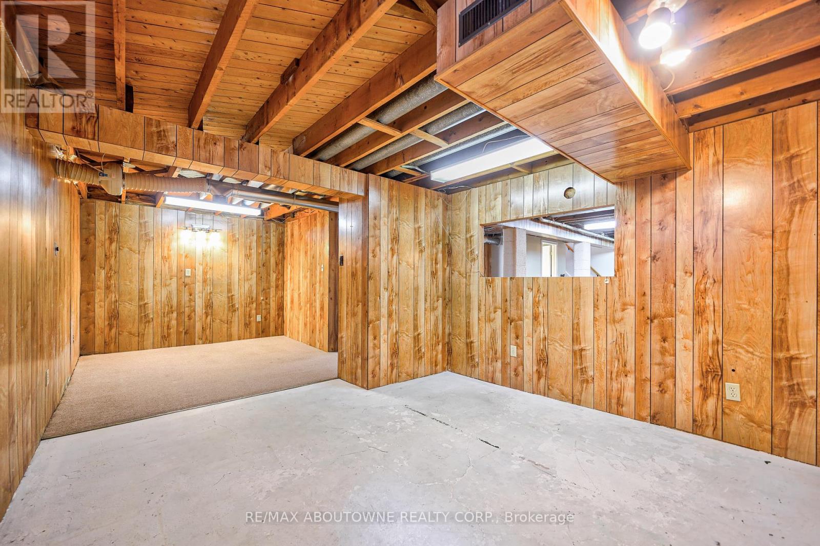 428 Henderson Road, Burlington (Shoreacres), Ontario  L7L 2P8 - Photo 42 - W12211455