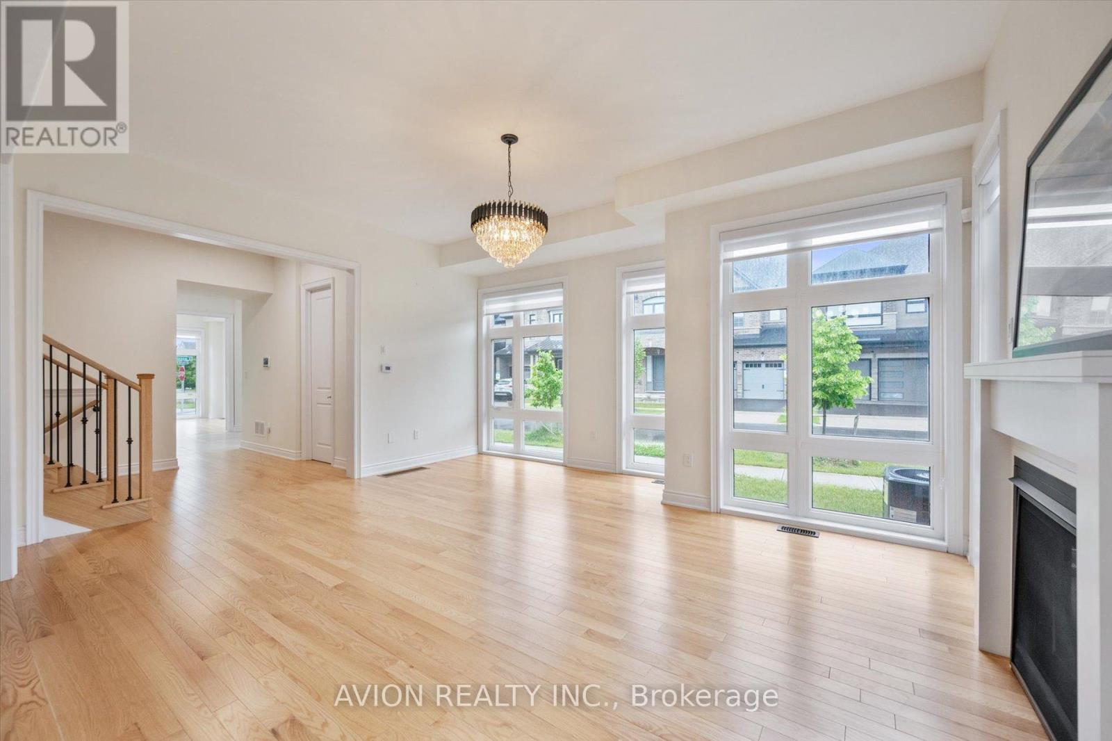 2417 Edward Leaver Trail, Oakville (Ga Glen Abbey), Ontario  L6M 4G3 - Photo 10 - W12211490