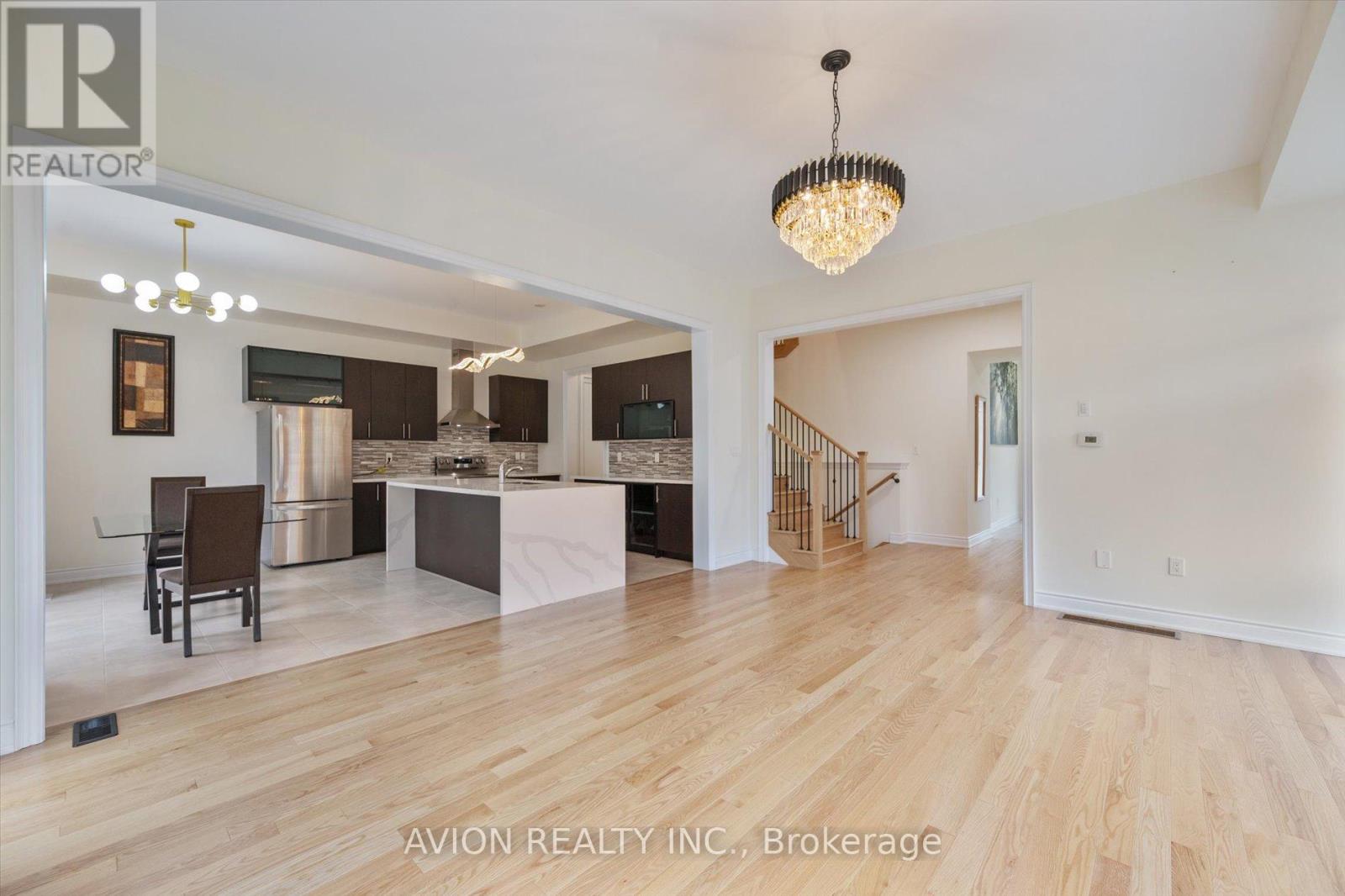 2417 Edward Leaver Trail, Oakville (Ga Glen Abbey), Ontario  L6M 4G3 - Photo 11 - W12211490
