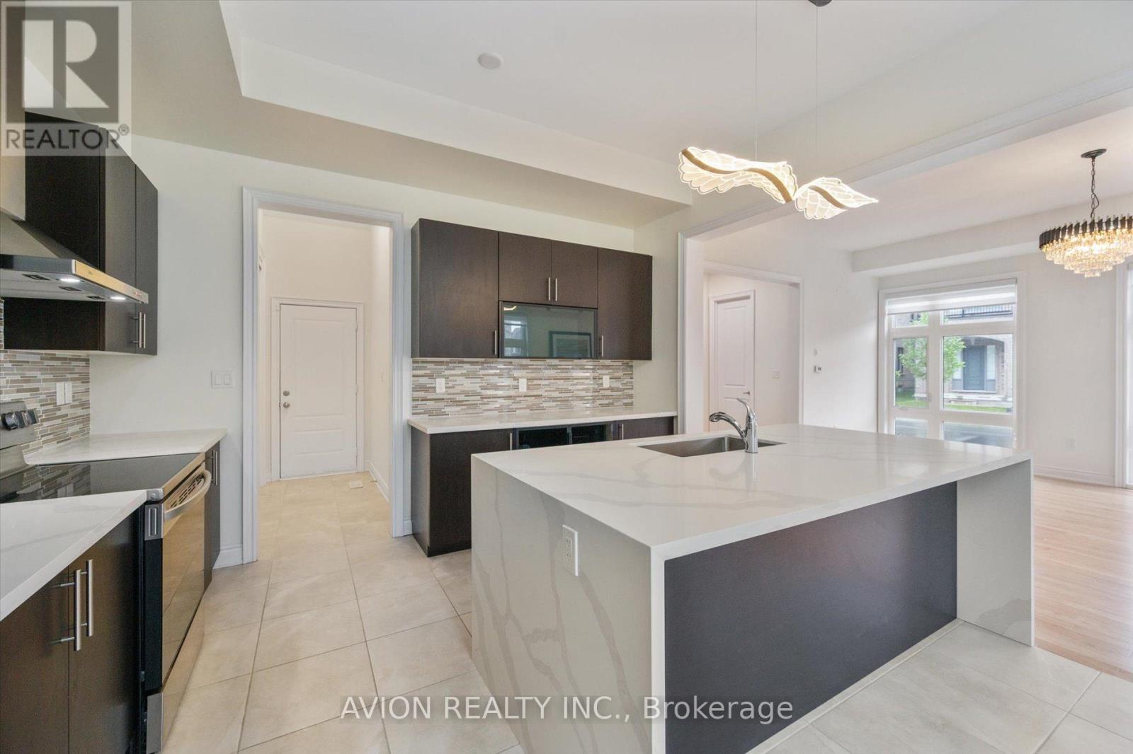 2417 Edward Leaver Trail, Oakville (Ga Glen Abbey), Ontario  L6M 4G3 - Photo 17 - W12211490