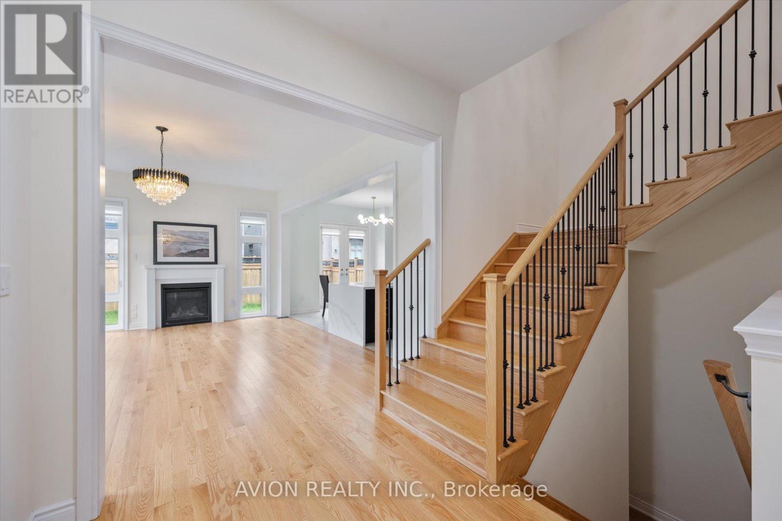 2417 Edward Leaver Trail, Oakville (Ga Glen Abbey), Ontario  L6M 4G3 - Photo 5 - W12211490