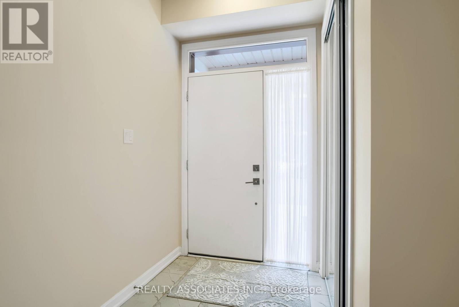 133 Grovewood Common, Oakville, Ontario  L6H 7C4 - Photo 3 - W11964105