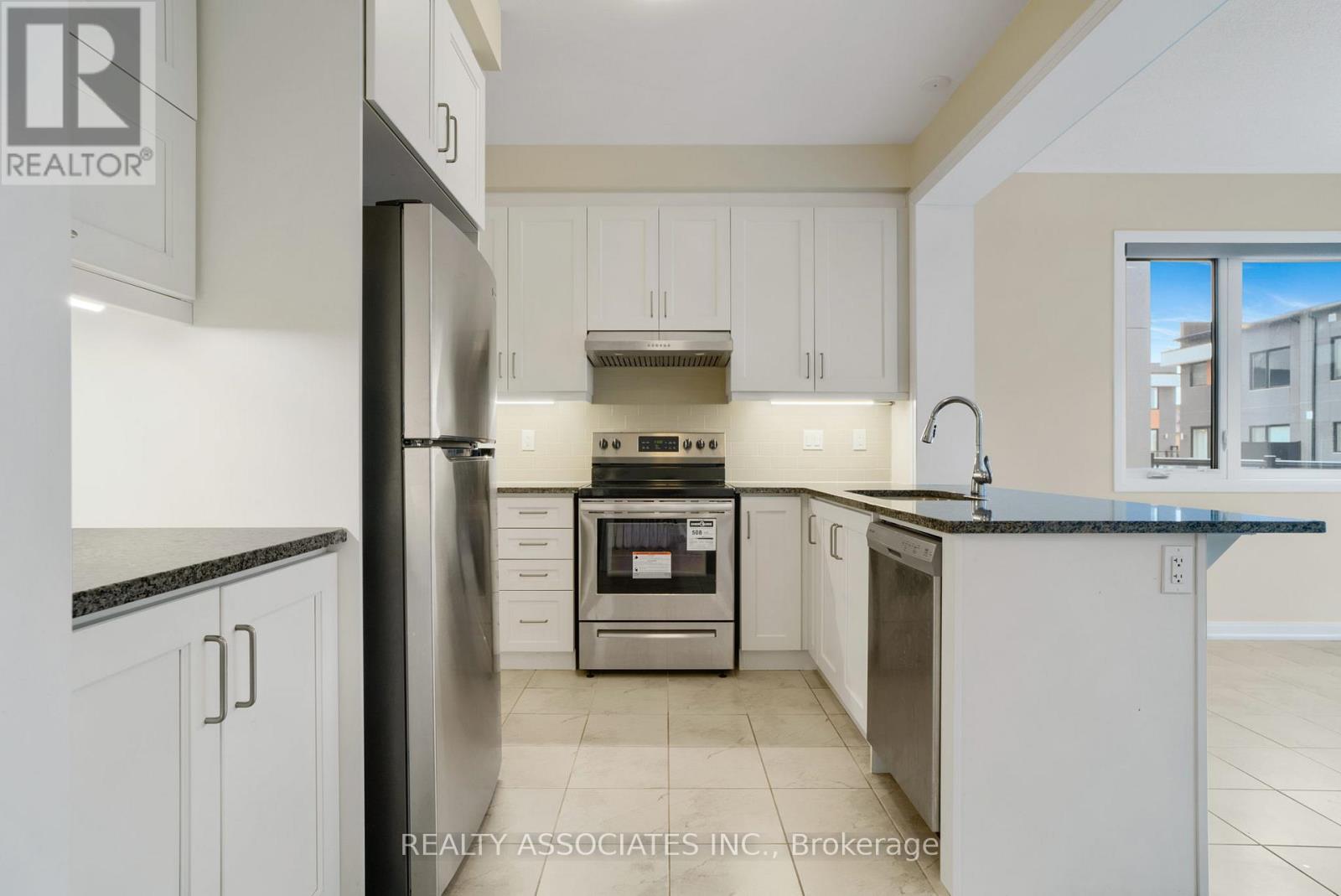 133 Grovewood Common, Oakville, Ontario  L6H 7C4 - Photo 10 - W11964105