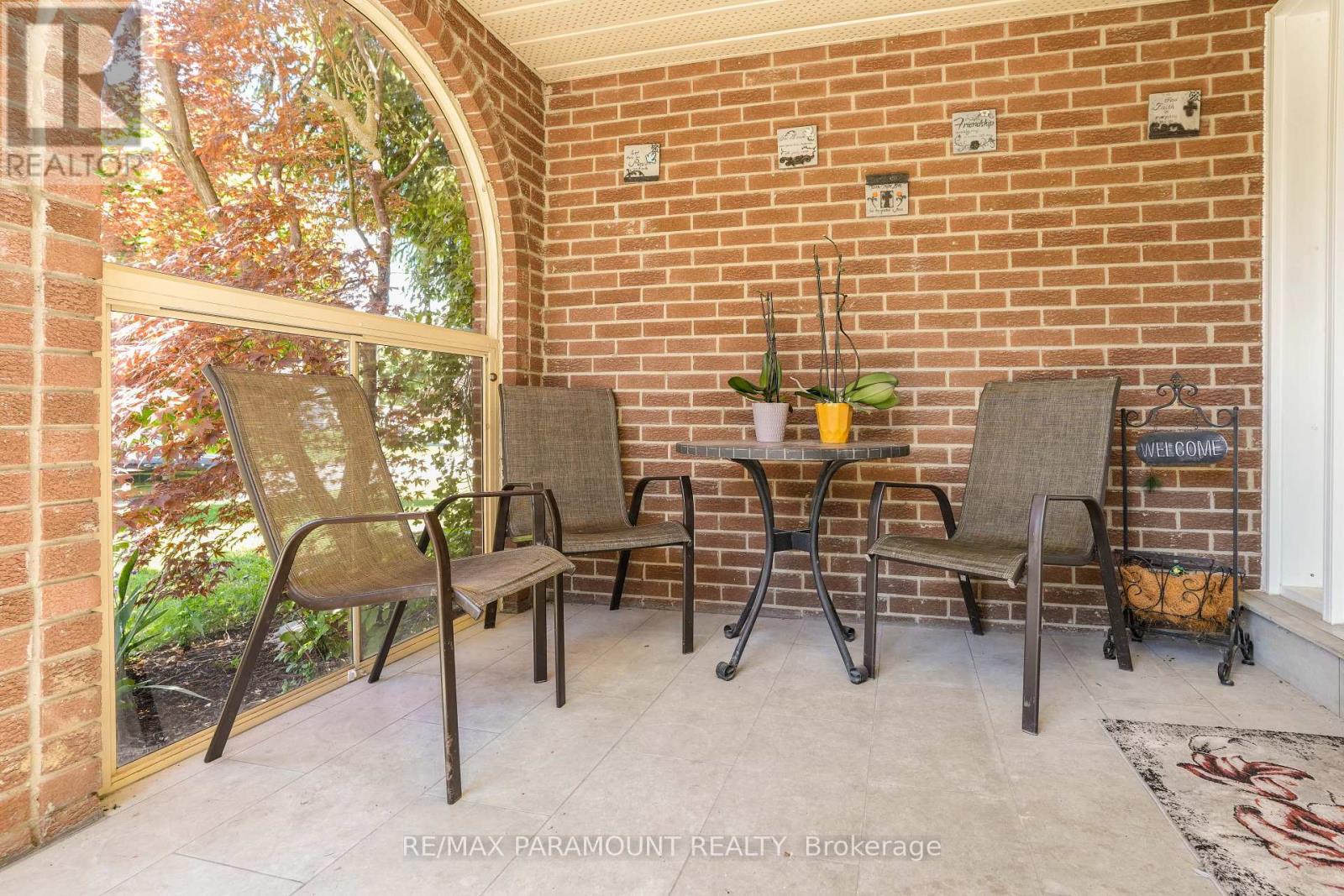 48 Boreham Circle, Brampton, Ontario  L6Z 1T4 - Photo 3 - W12177663