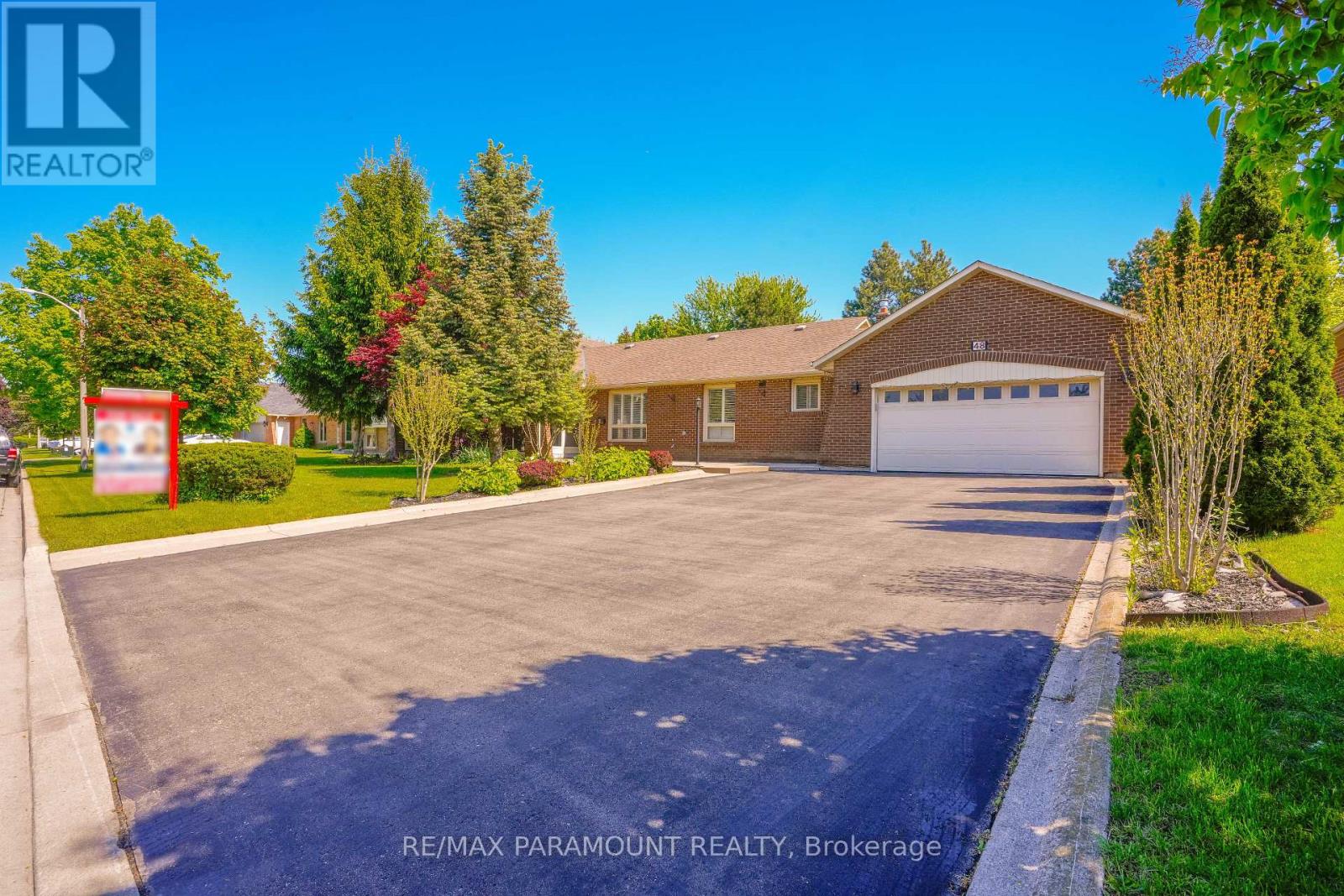 48 Boreham Circle, Brampton, Ontario  L6Z 1T4 - Photo 2 - W12177663