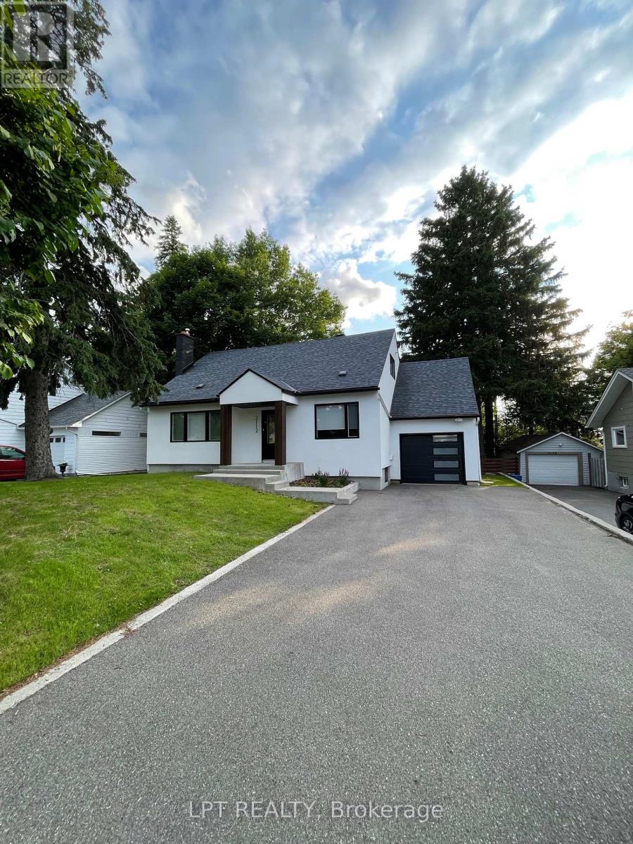 2112 Alta Vista Drive, Ottawa, Ontario  K1H 7L8 - Photo 2 - X12210828