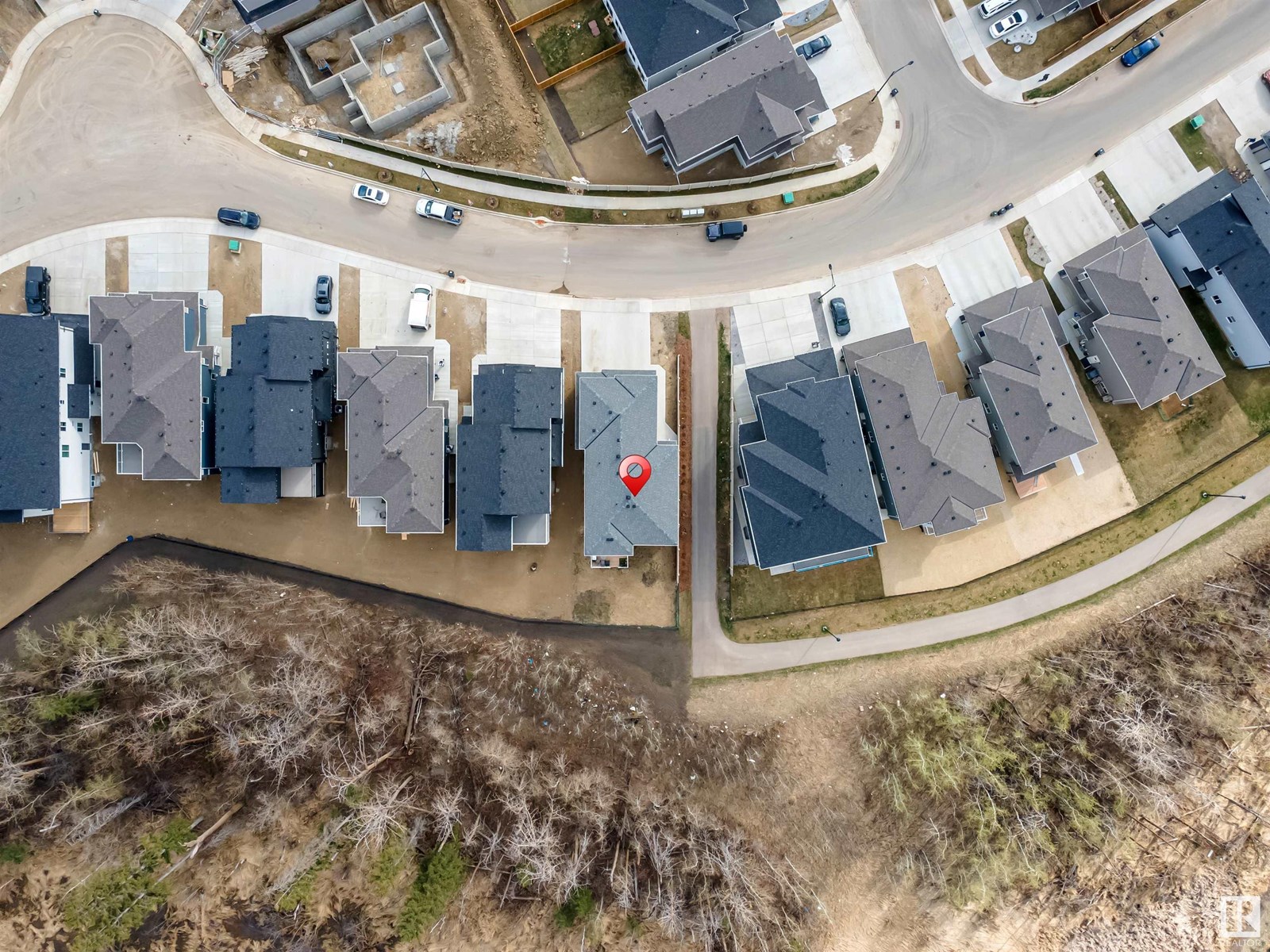 Property at 332 33 AV NW NW image 5