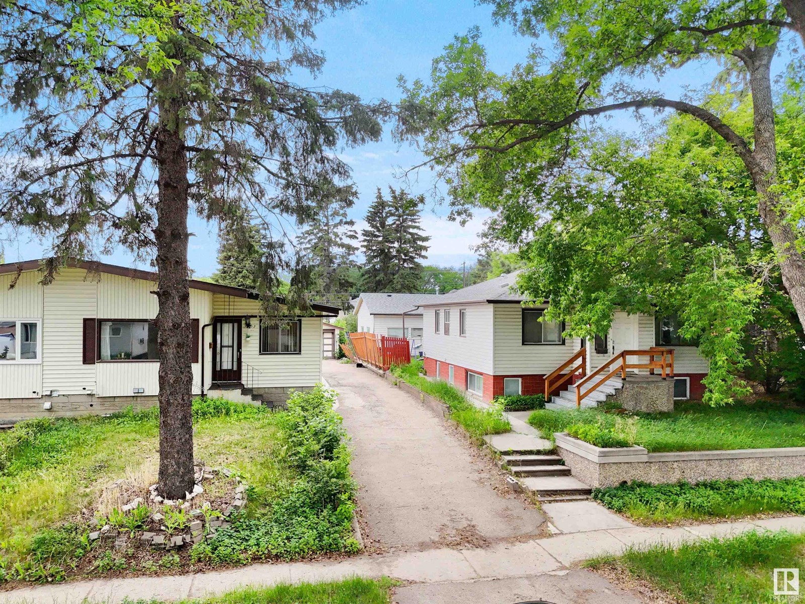 Property at 12012 49 ST NW image 2