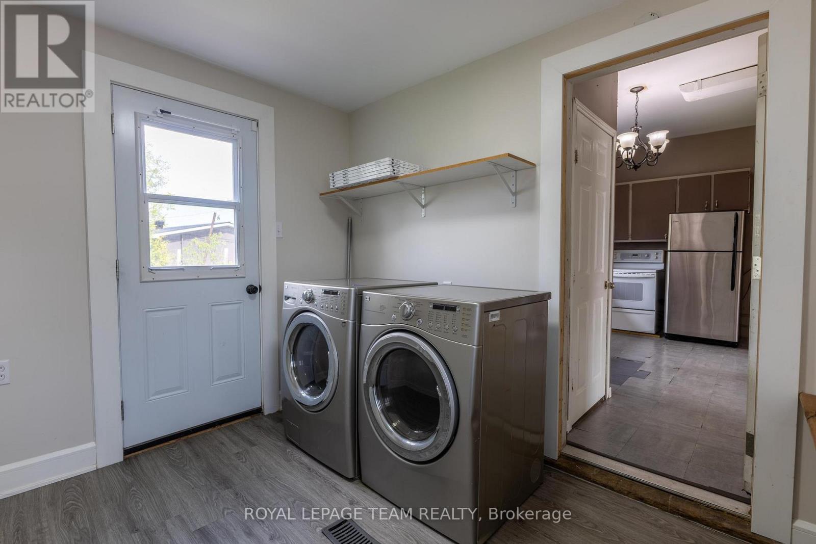48 Mcgonigal Street E, Arnprior, Ontario  K7S 1L4 - Photo 11 - X12211498
