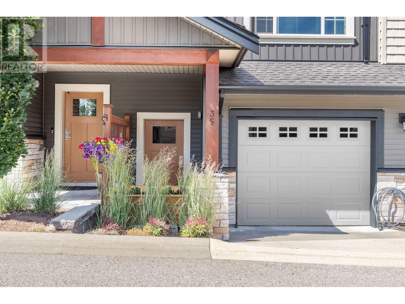 35 11305 240 Street, Maple Ridge, British Columbia  V2W 0J1 - Photo 2 - R3014117