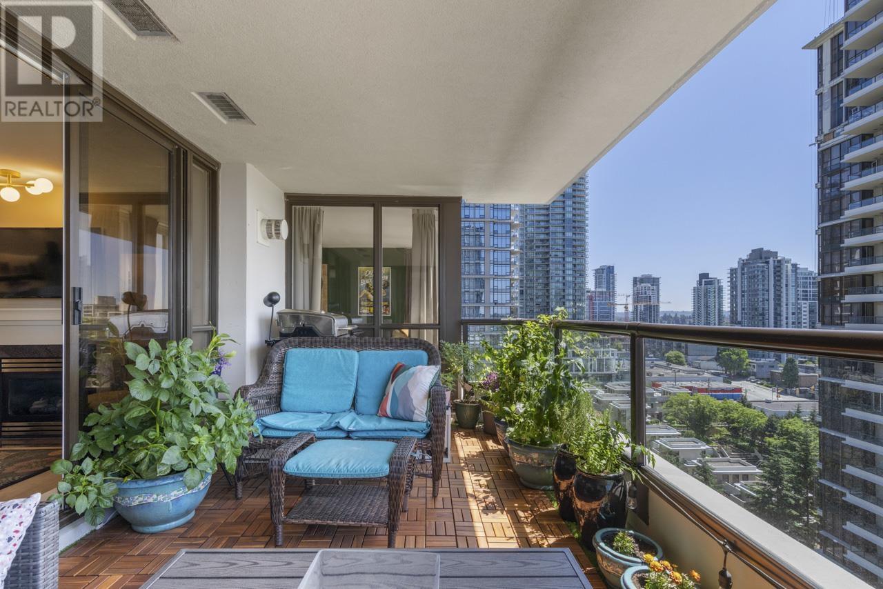1402 2088 Madison Avenue, Burnaby, British Columbia  V5C 6T5 - Photo 2 - R3014124