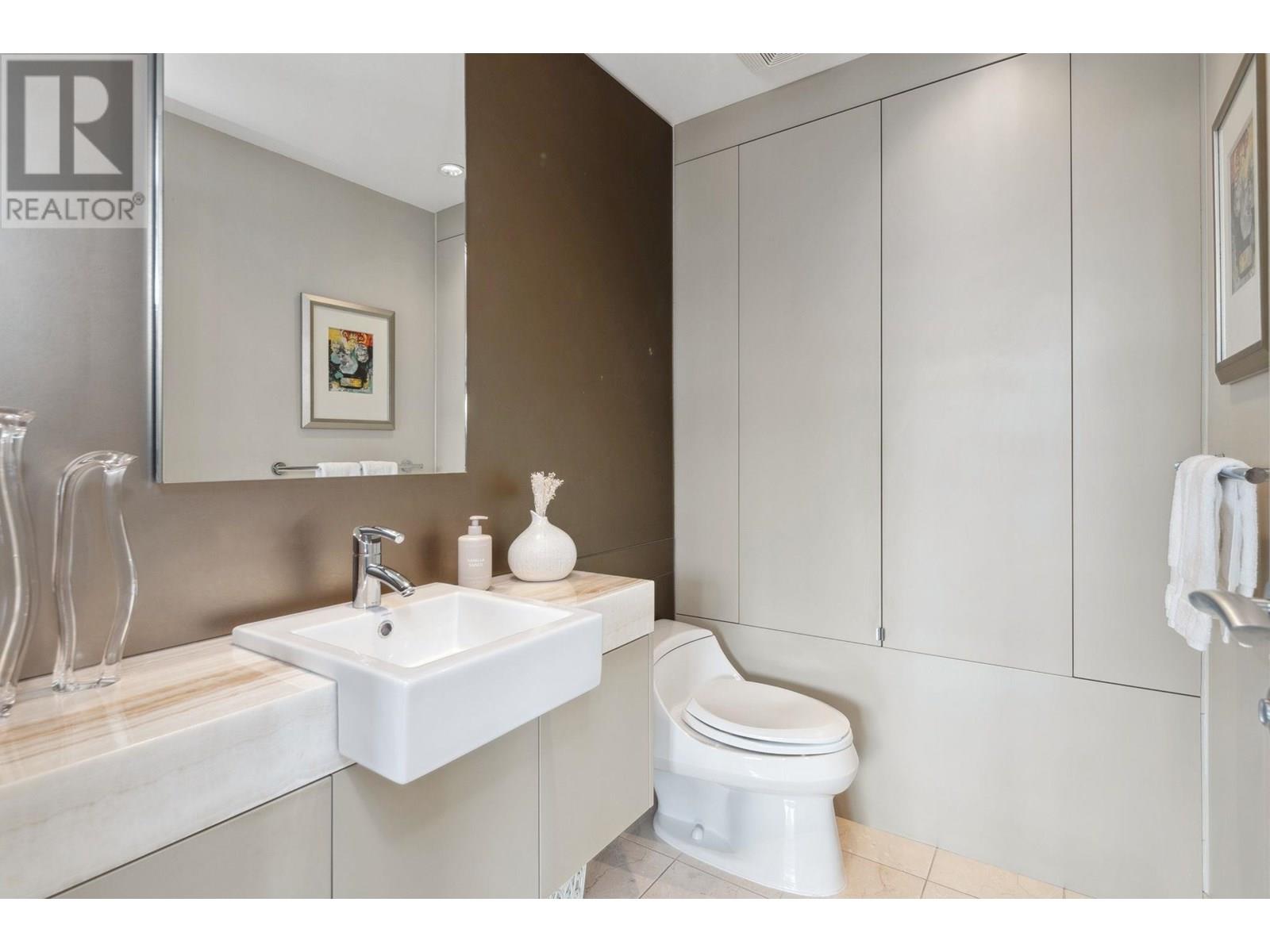 202 628 Kinghorne Mews, Vancouver, British Columbia  V6Z 3H6 - Photo 13 - R3014125