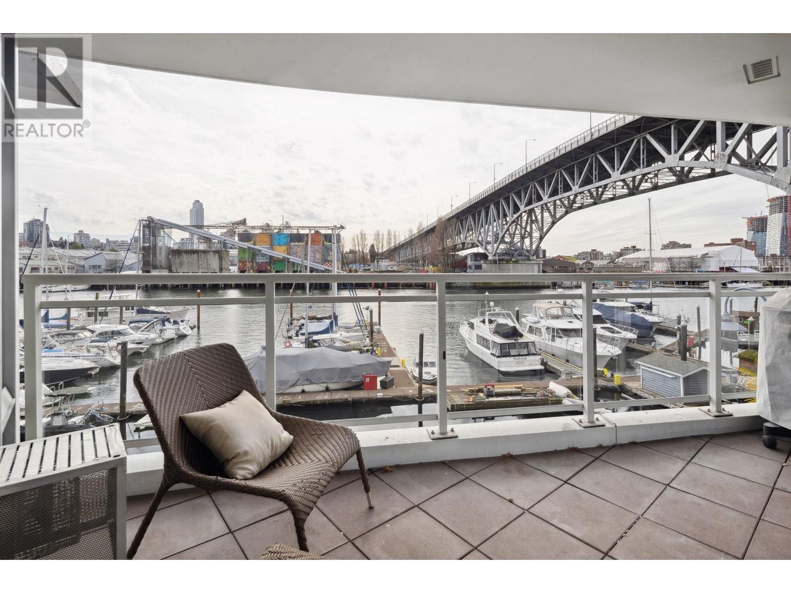202 628 Kinghorne Mews, Vancouver, British Columbia  V6Z 3H6 - Photo 25 - R3014125