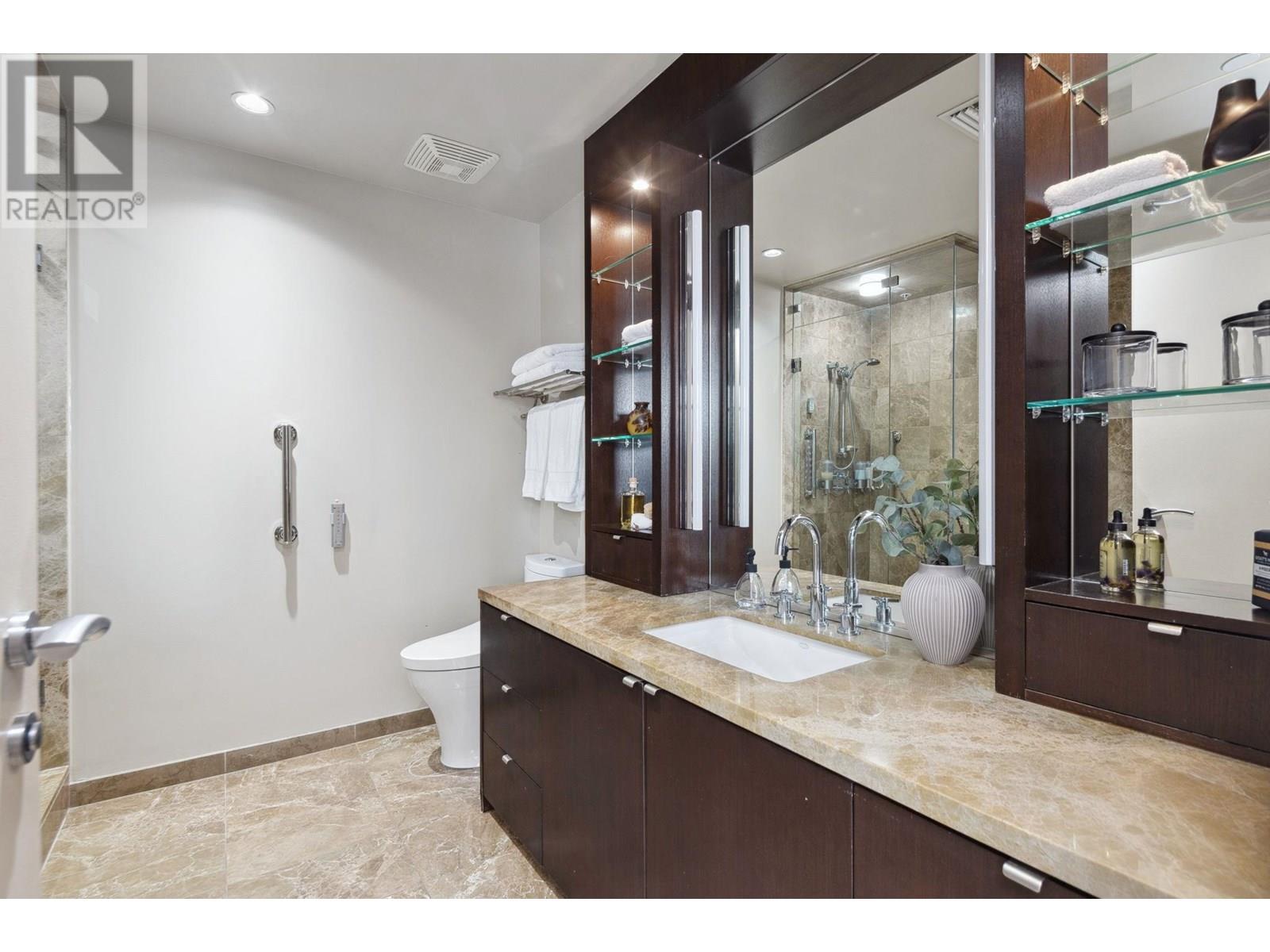 202 628 Kinghorne Mews, Vancouver, British Columbia  V6Z 3H6 - Photo 7 - R3014125