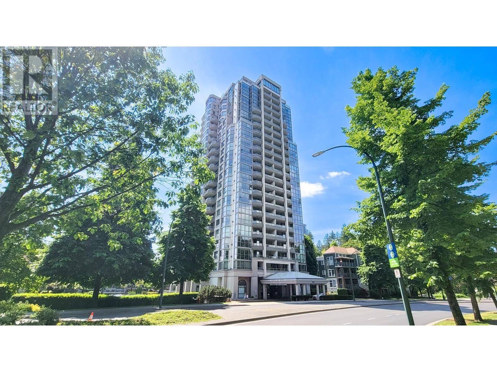 203 3070 GUILDFORD WAY, Coquitlam, British Columbia