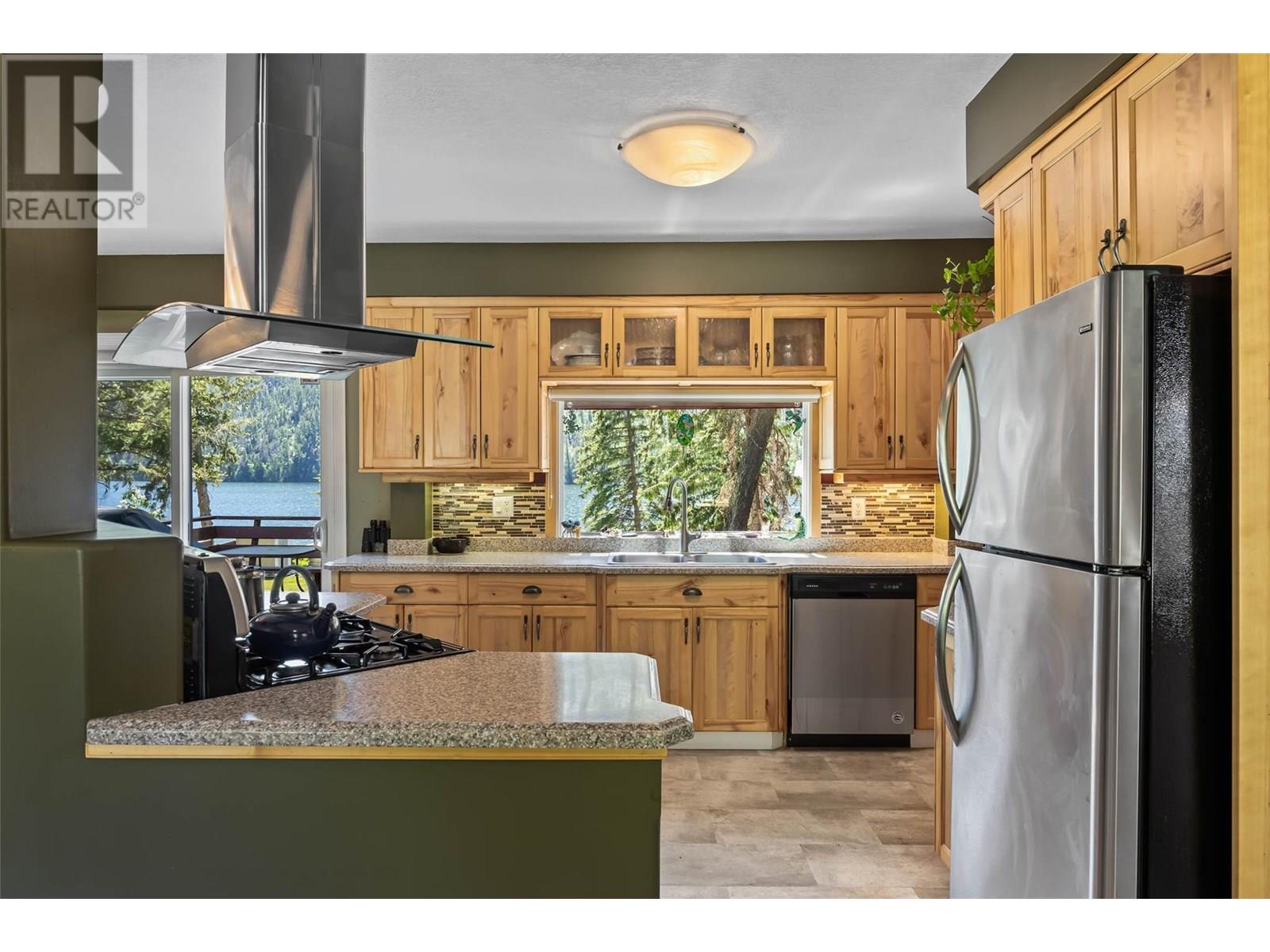 2292 OJIBWAY Road Kamloops Photo 3