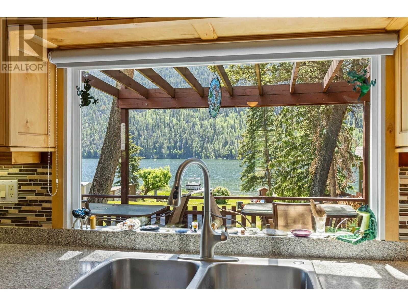 2292 OJIBWAY Road Kamloops Photo 4